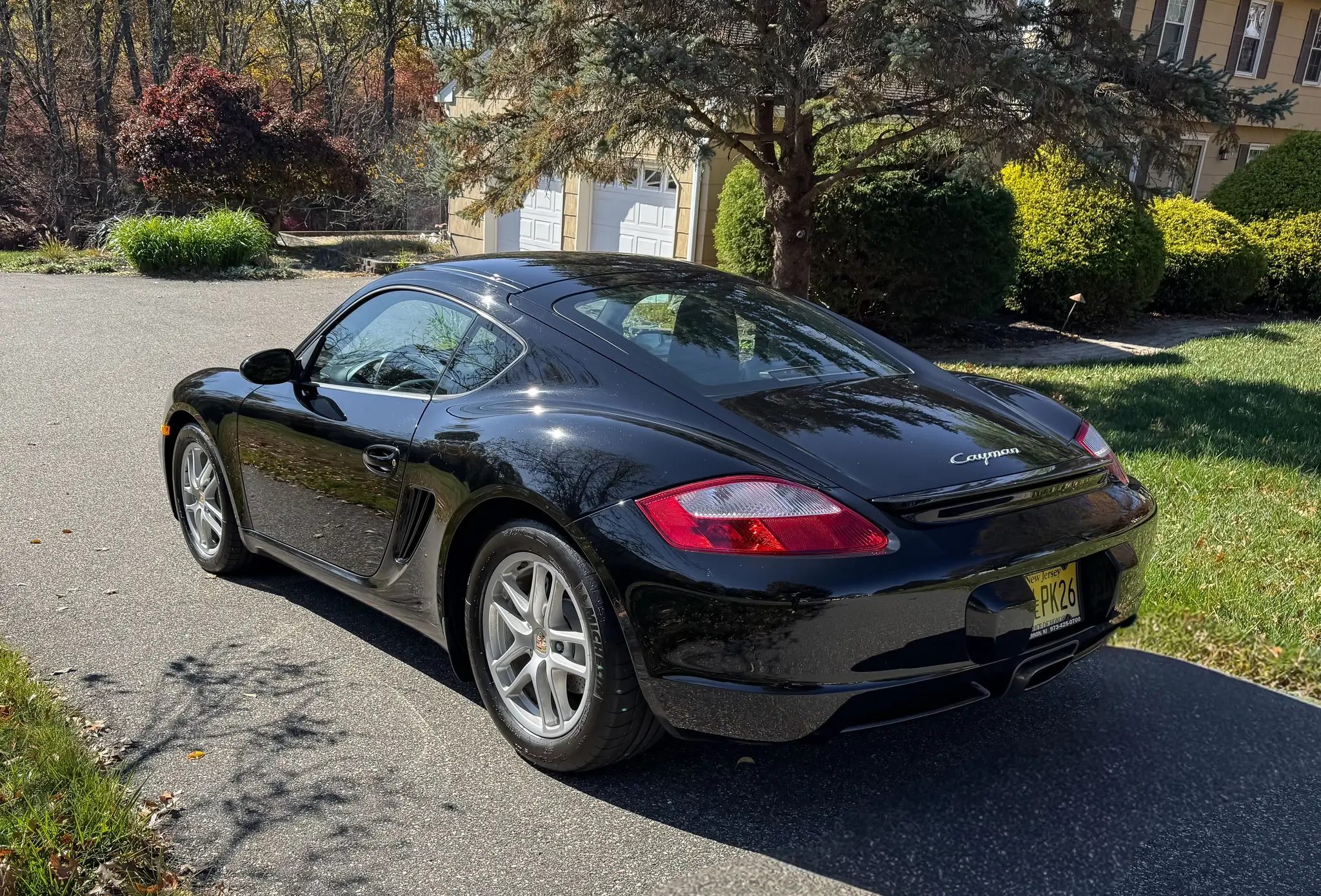 Load larger image of 2007 Porsche 987 Cayman - Stuttcars Classified