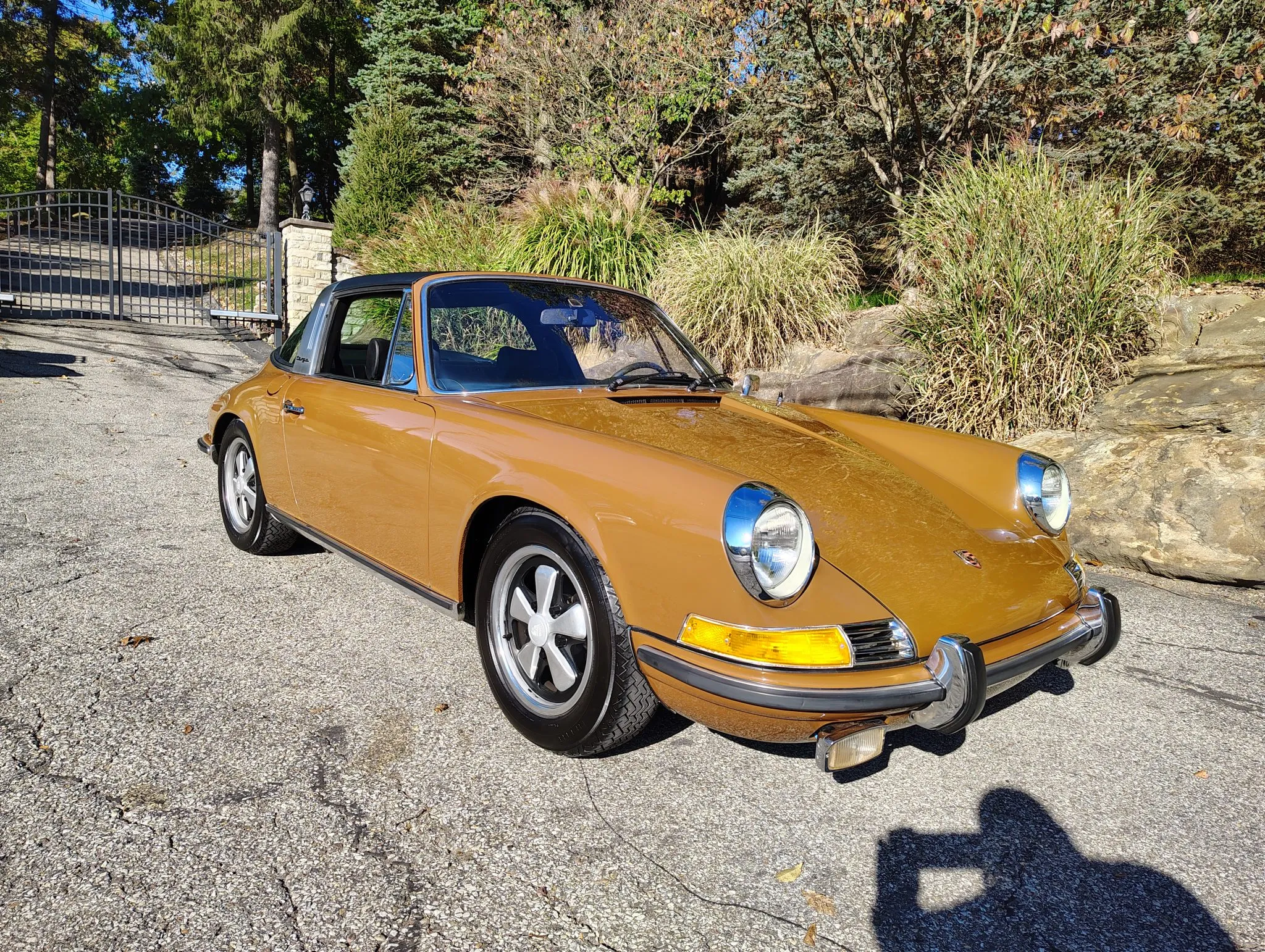 Load larger image of 1972 Porsche 911T Targa - Stuttcars Classified