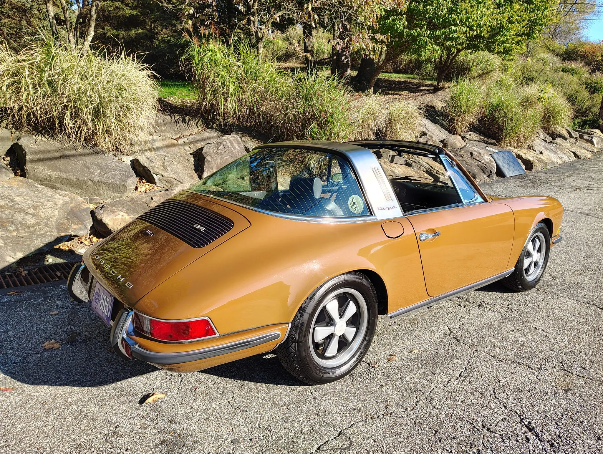 Load larger image of 1972 Porsche 911T Targa - Stuttcars Classified