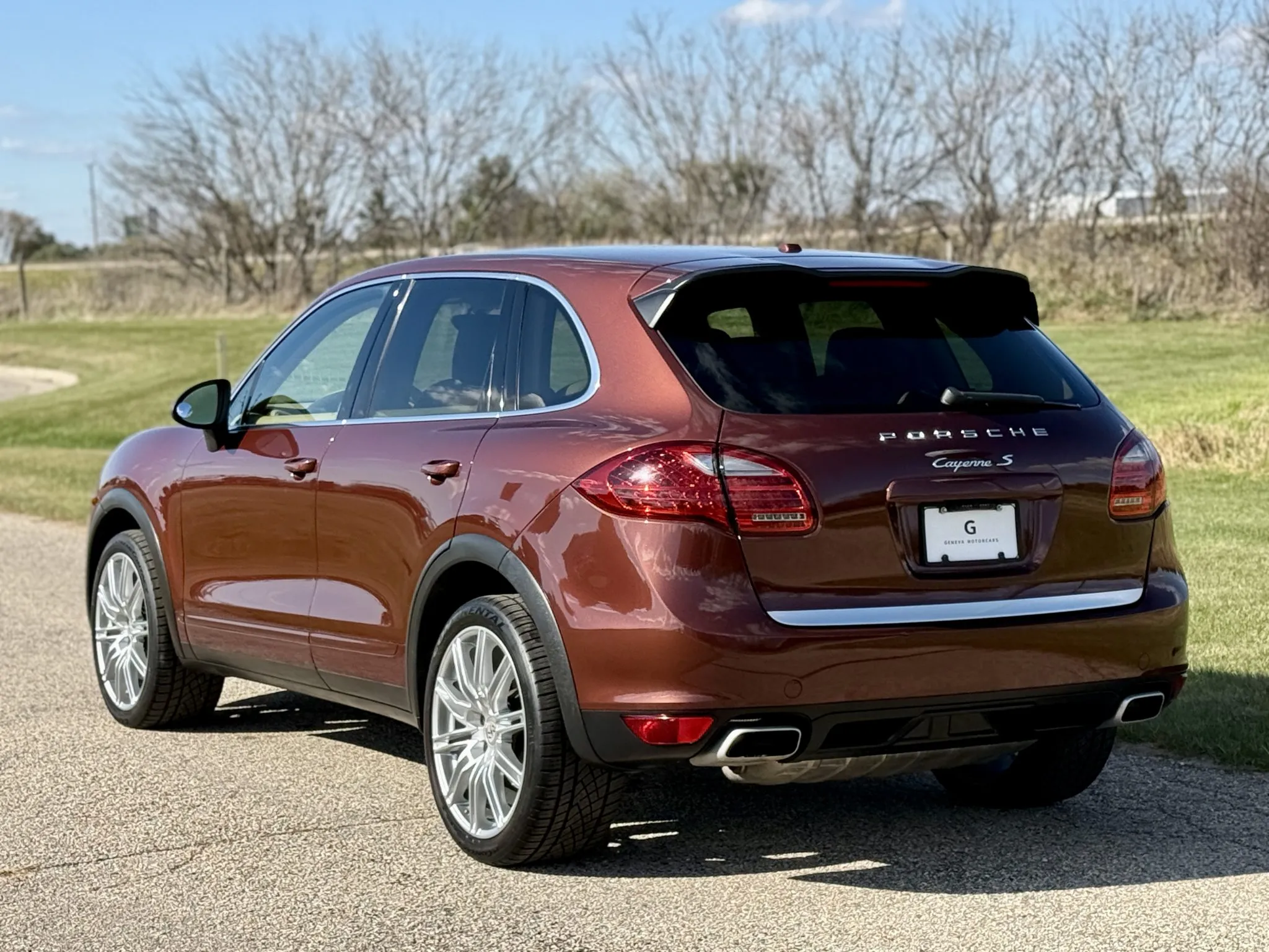 Load larger image of 2011 Porsche Cayenne S - Stuttcars Classified