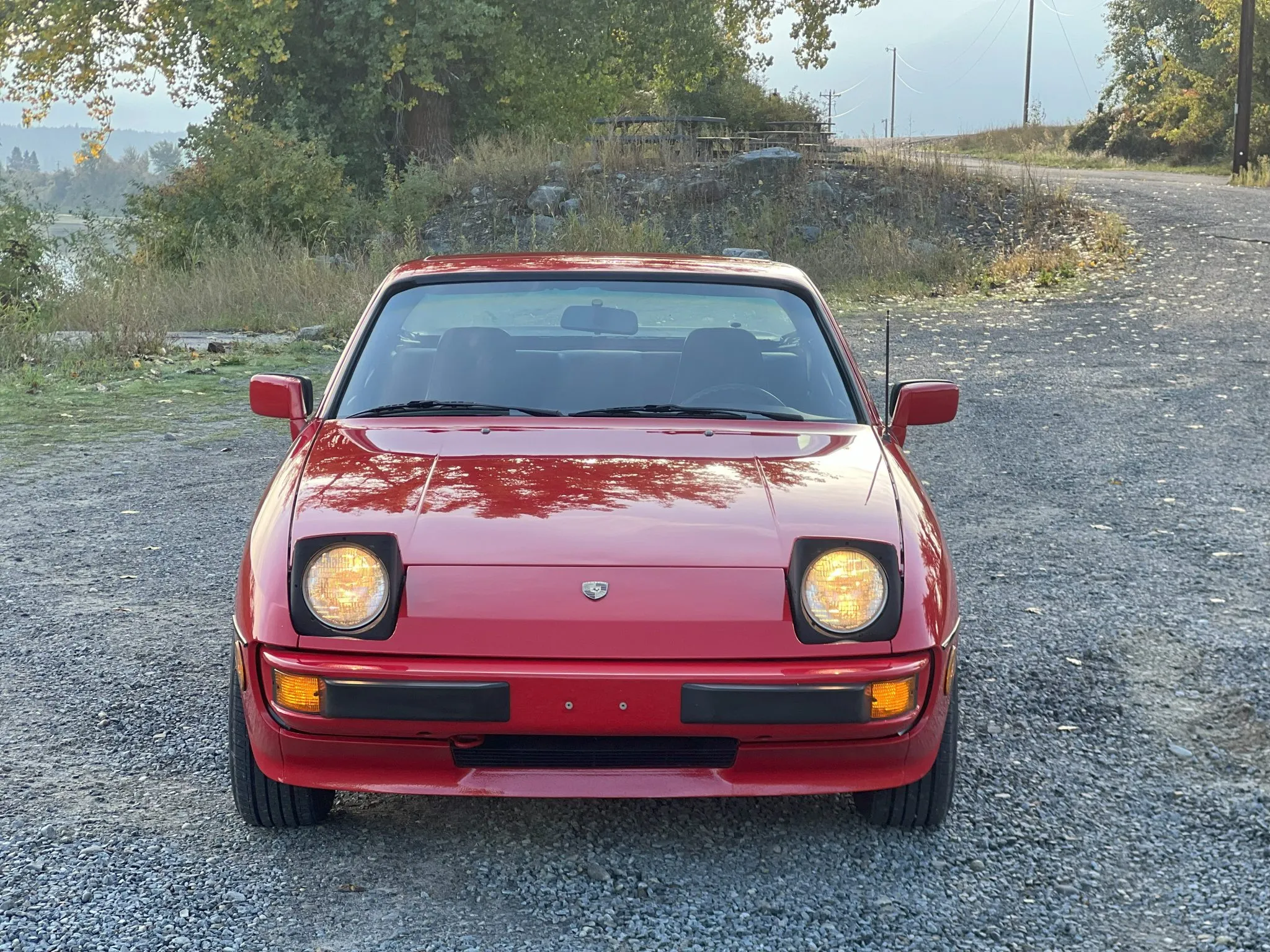 Load larger image of 1988 Porsche 924S - Stuttcars Classified