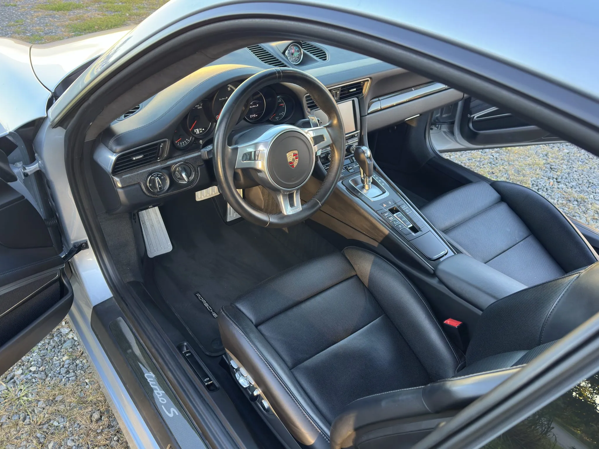 Load larger image of 2015 Porsche 911 Turbo S Coupe - Stuttcars Classified