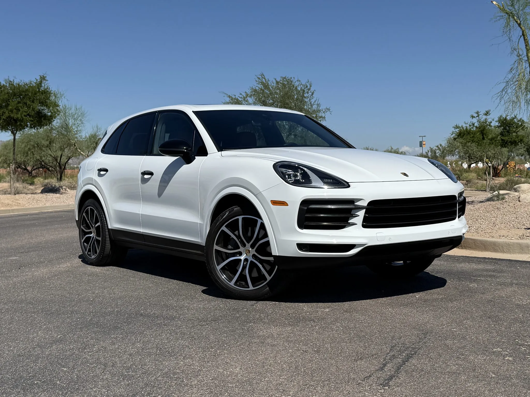 Load larger image of 2019 Porsche Cayenne S - Stuttcars Classified
