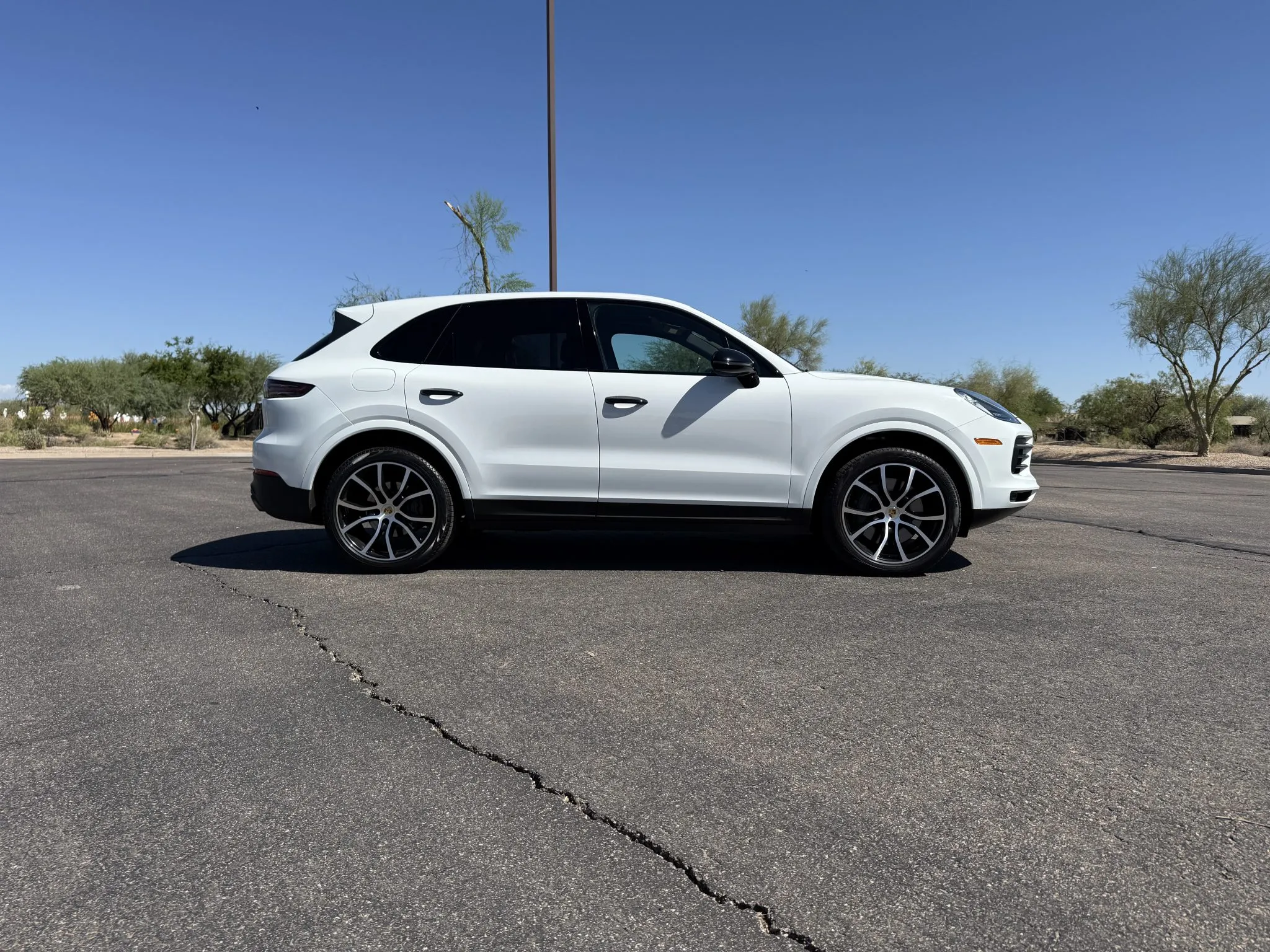 Load larger image of 2019 Porsche Cayenne S - Stuttcars Classified