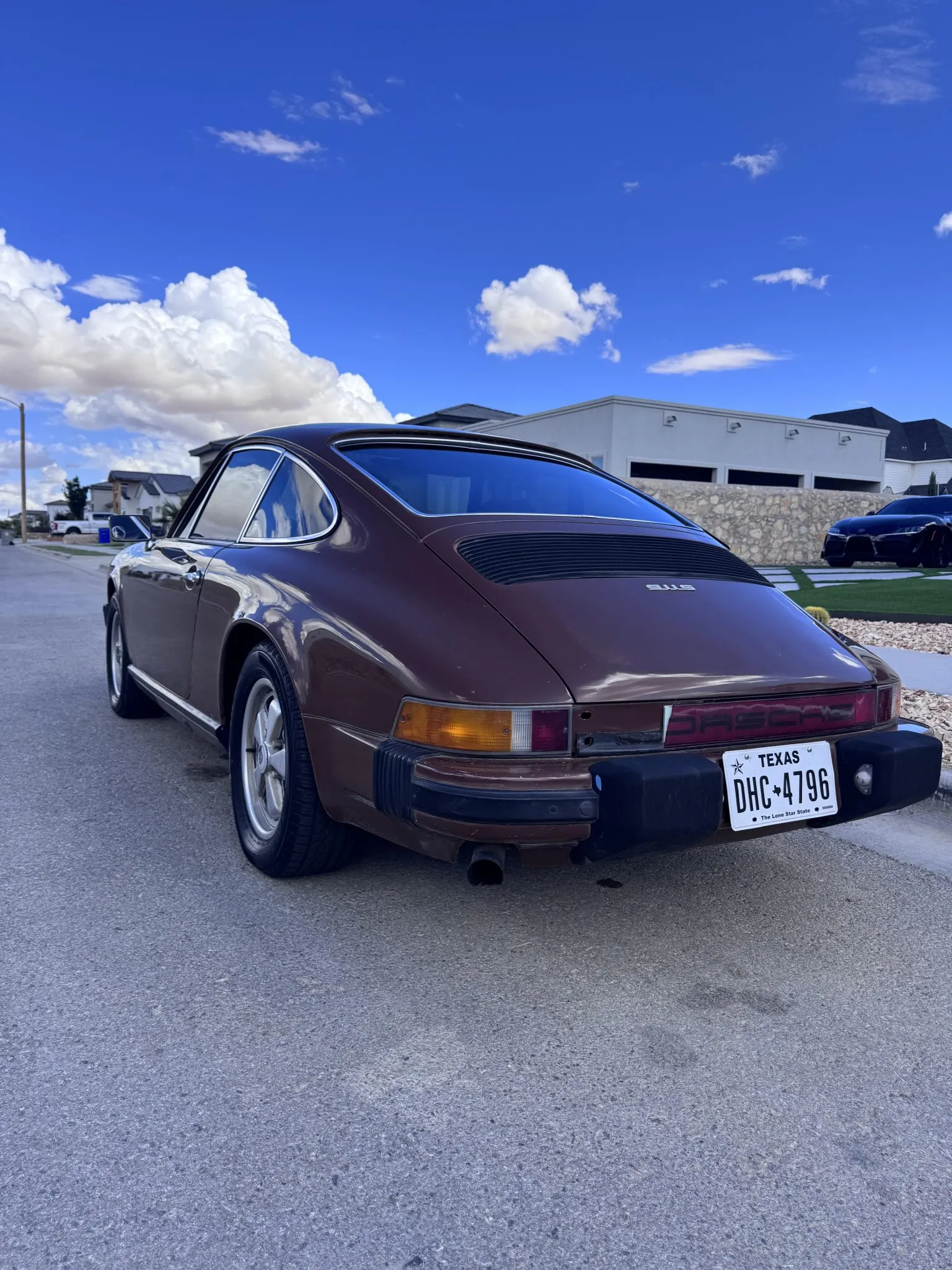 Load larger image of 1975 Porsche 911S Coupe - Stuttcars Classified