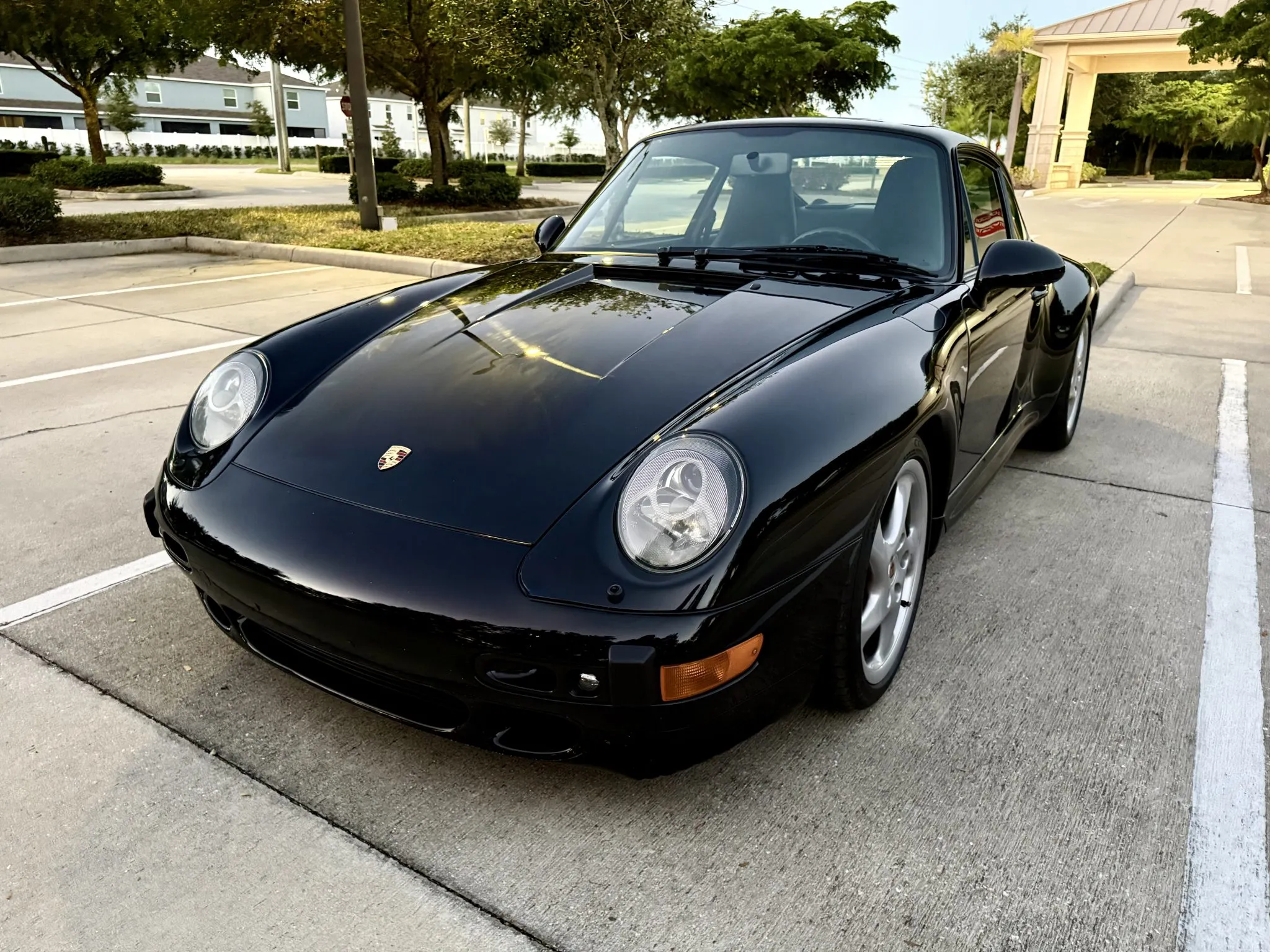 Load larger image of 1998 Porsche 911 Carrera 4S - Stuttcars Classified