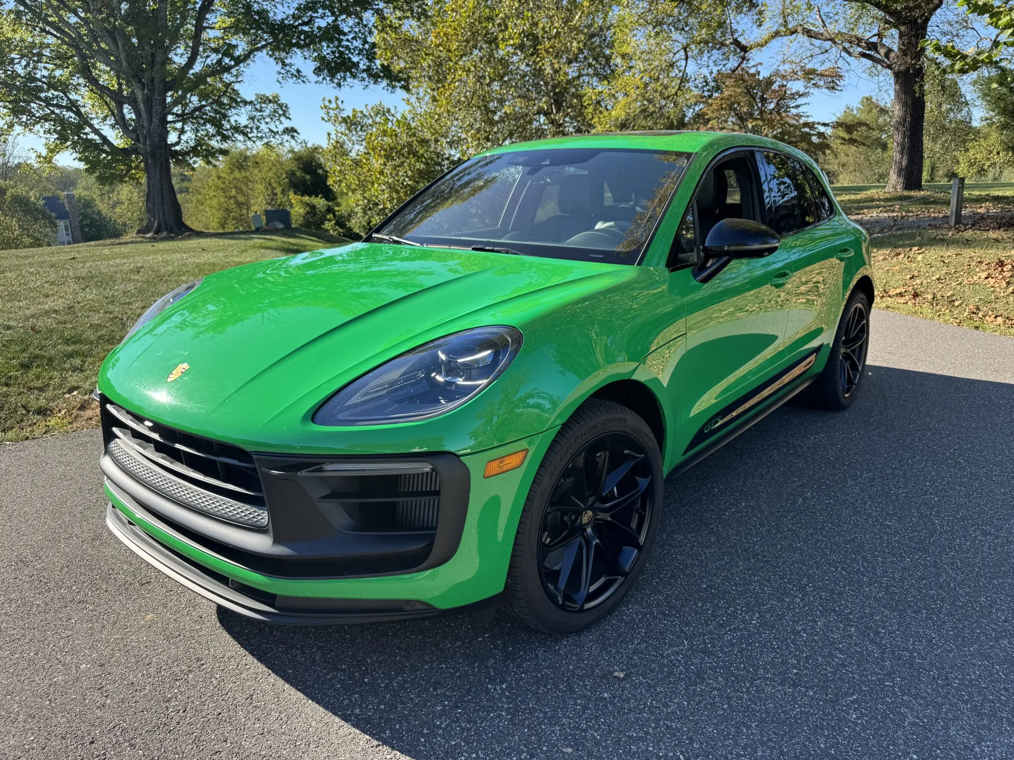 Load larger image of 2022 Porsche Macan GTS - Stuttcars Classified
