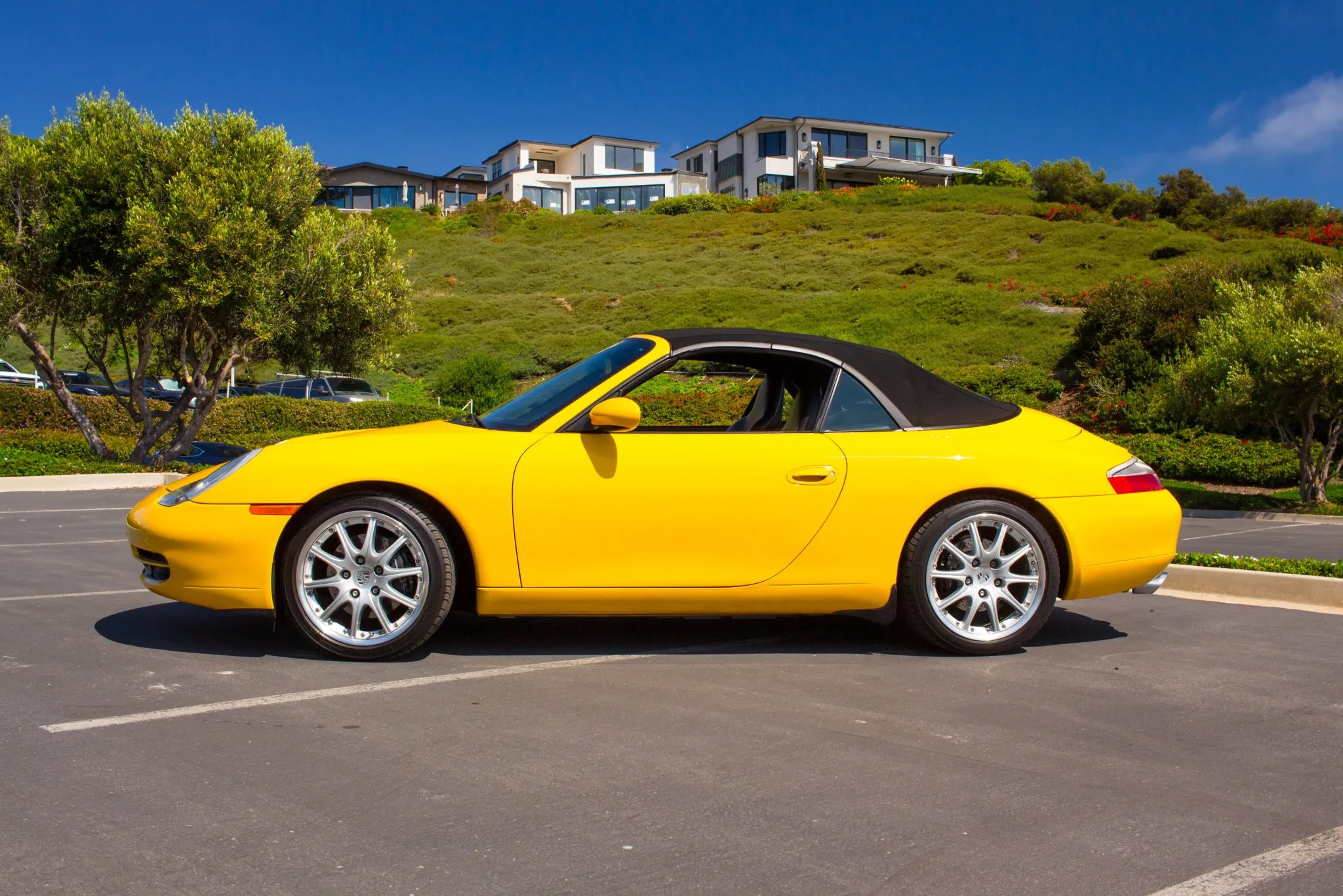 Load larger image of 2001 Porsche 911 Carrera Cabriolet - Stuttcars Classified