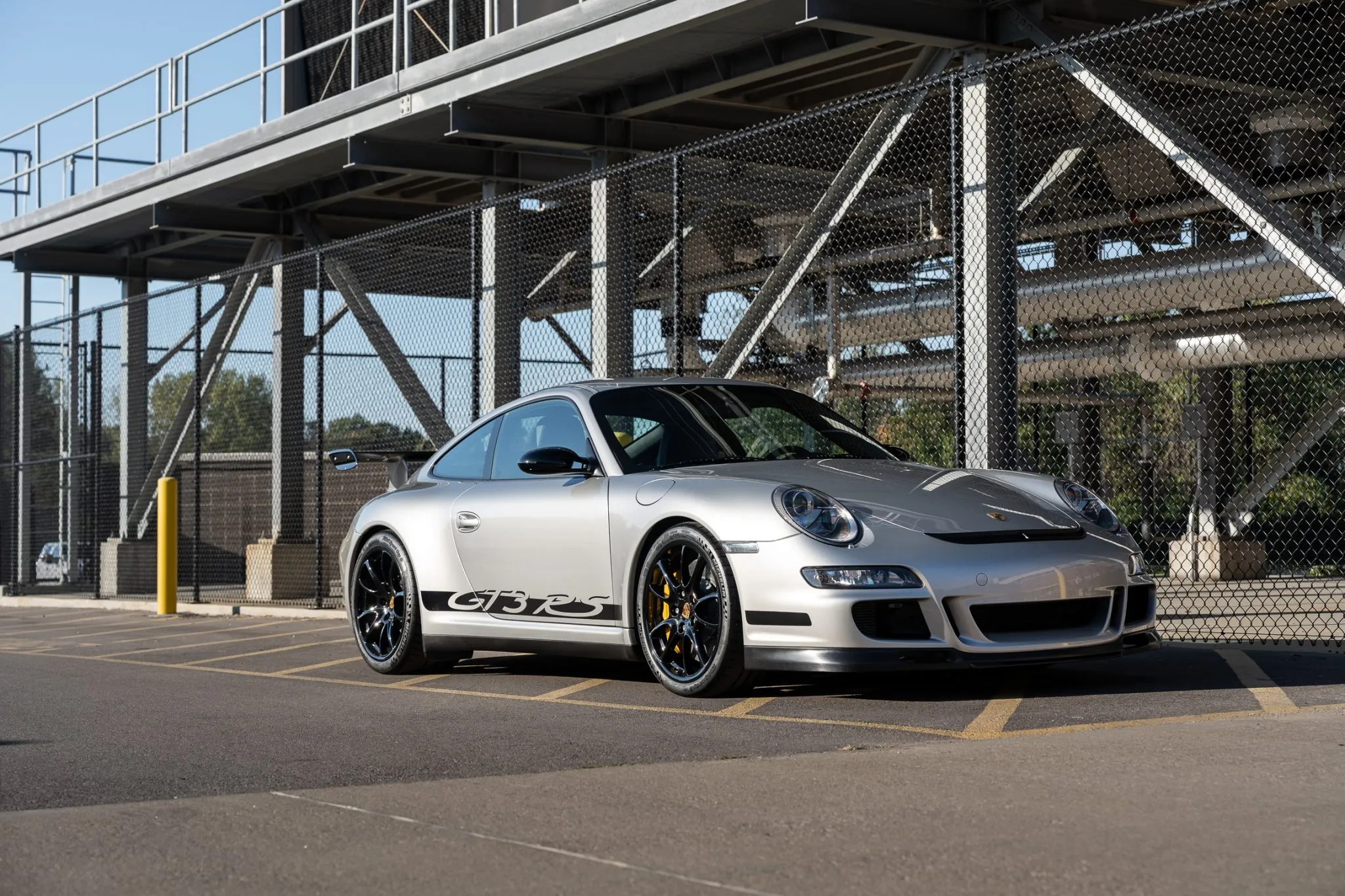 Load larger image of 2007 Porsche 911 GT3 RS - Stuttcars Classified