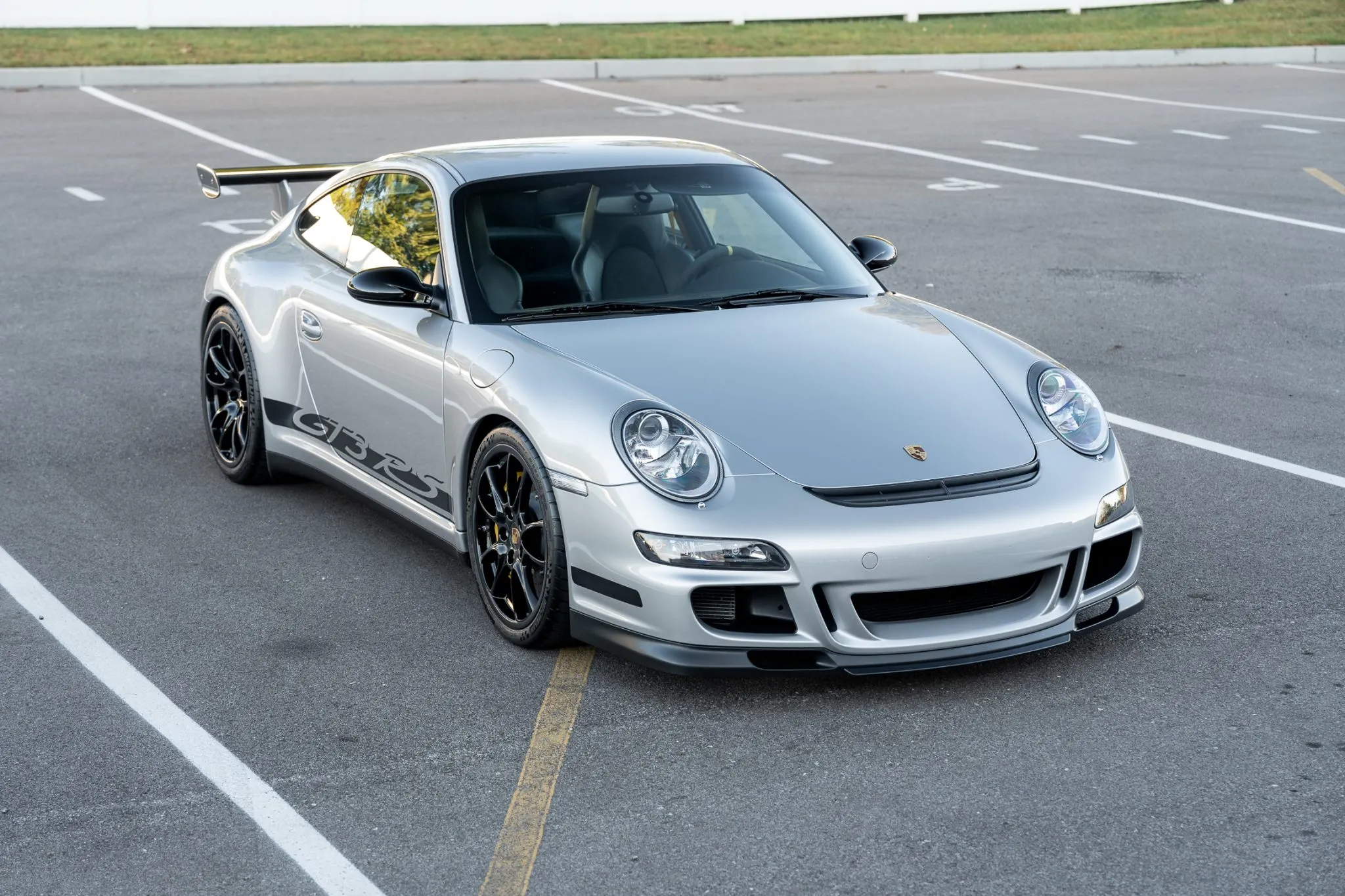 Load larger image of 2007 Porsche 911 GT3 RS - Stuttcars Classified