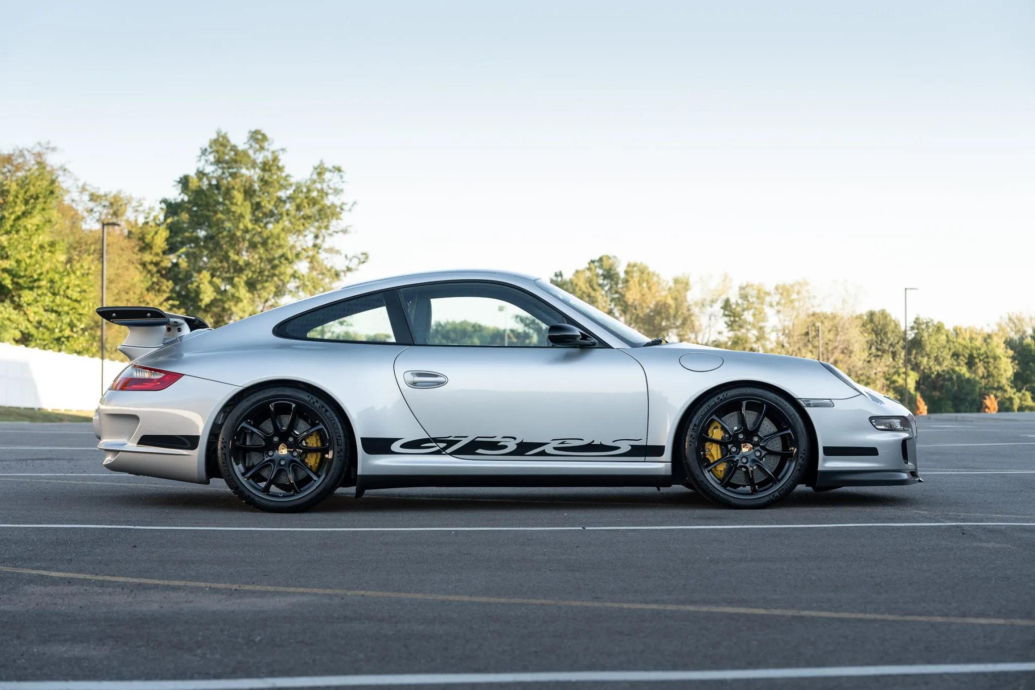 Load larger image of 2007 Porsche 911 GT3 RS - Stuttcars Classified