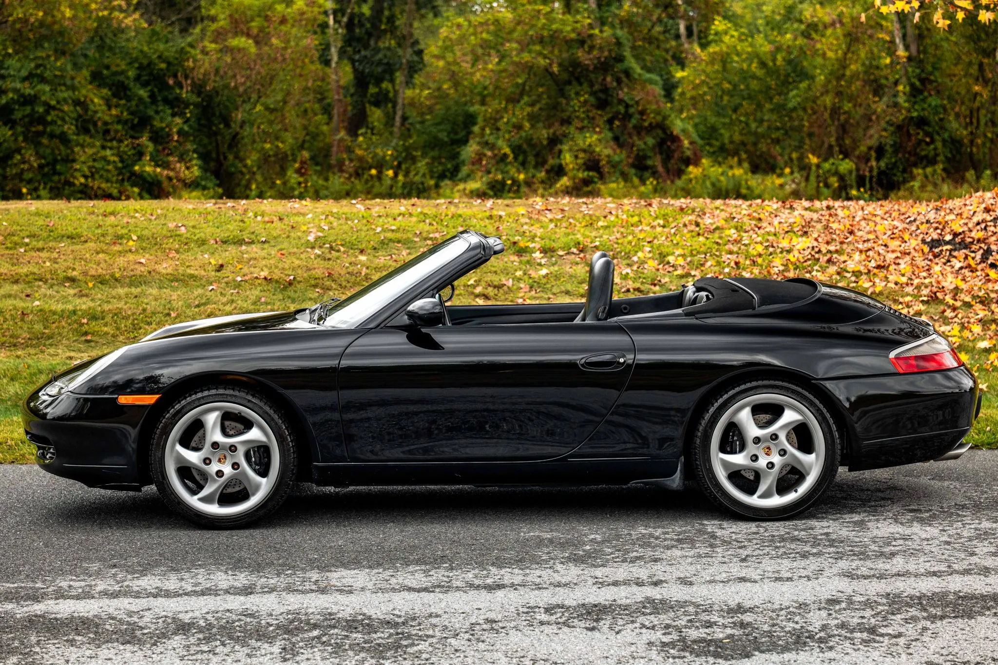 Load larger image of 1999 Porsche 911 Carrera Cabriolet - Stuttcars Classified
