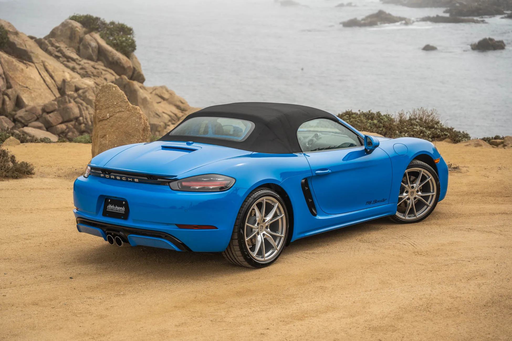 Load larger image of 2022 Porsche 718 Boxster - Stuttcars Classified