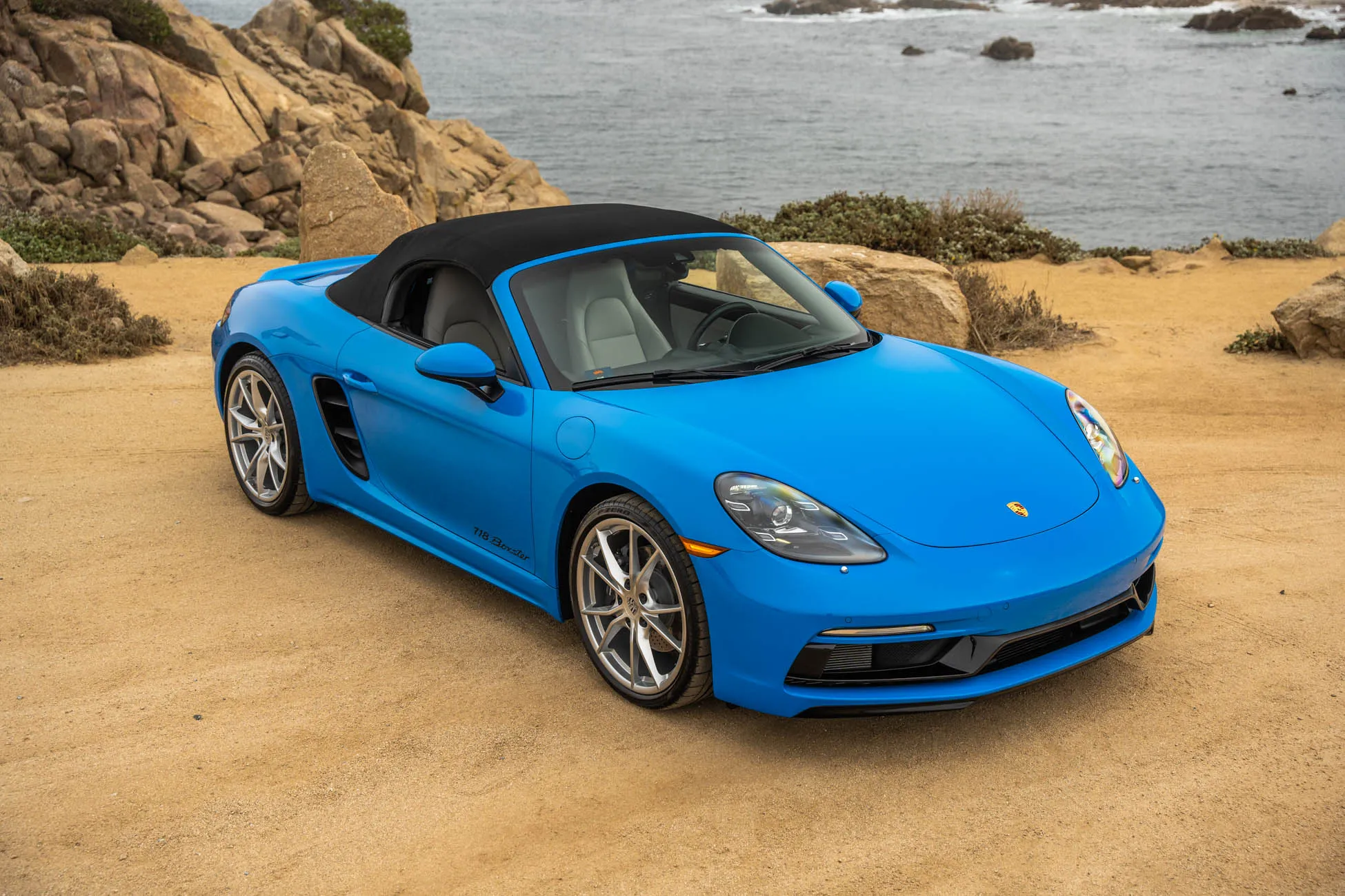 Load larger image of 2022 Porsche 718 Boxster - Stuttcars Classified