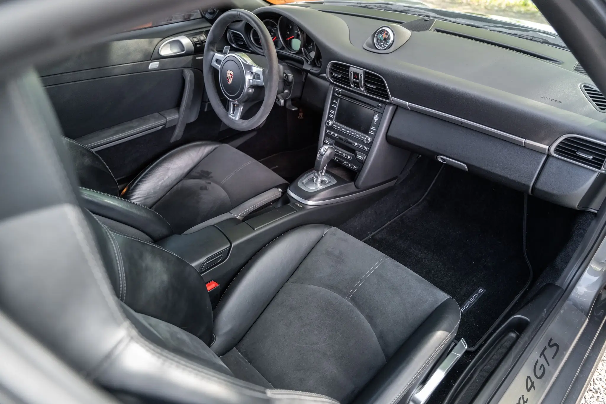 Load larger image of 2012 Porsche 997.2 Carrera 4 GTS Coupe - Stuttcars Classified