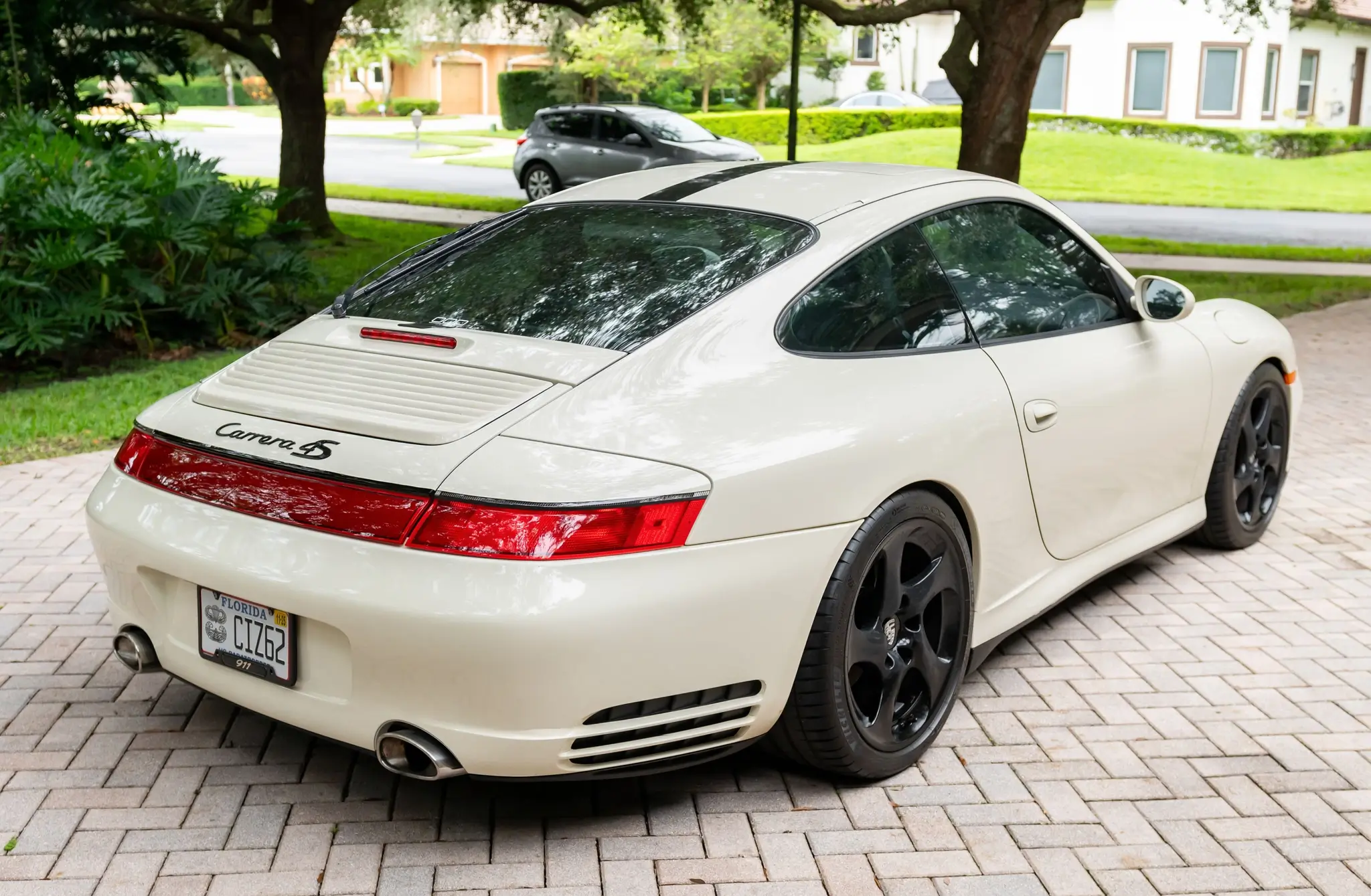 Load larger image of 2002 Porsche 996 Carrera 4S Coupe - Stuttcars Classified