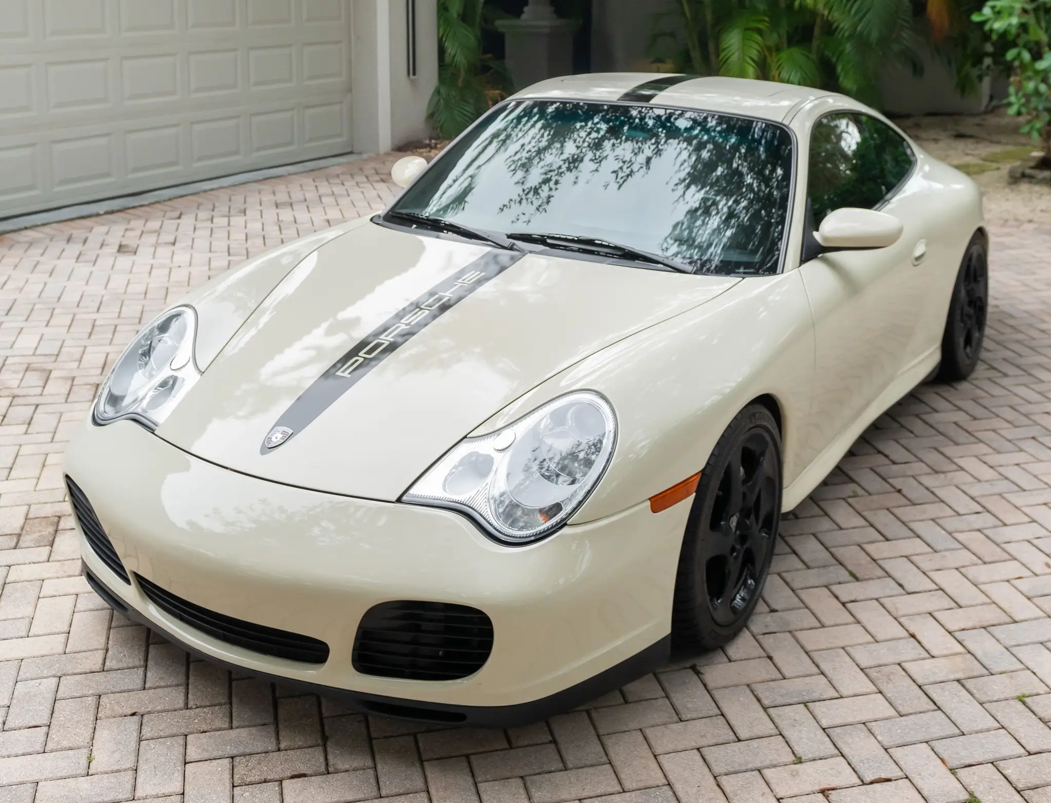 Load larger image of 2002 Porsche 996 Carrera 4S Coupe - Stuttcars Classified