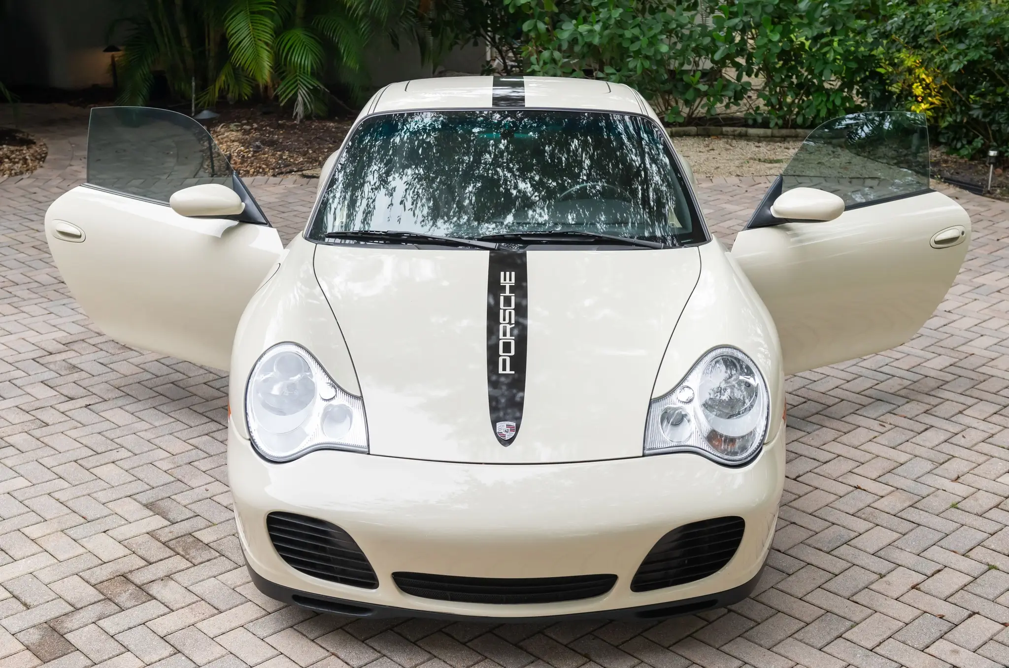 Load larger image of 2002 Porsche 996 Carrera 4S Coupe - Stuttcars Classified
