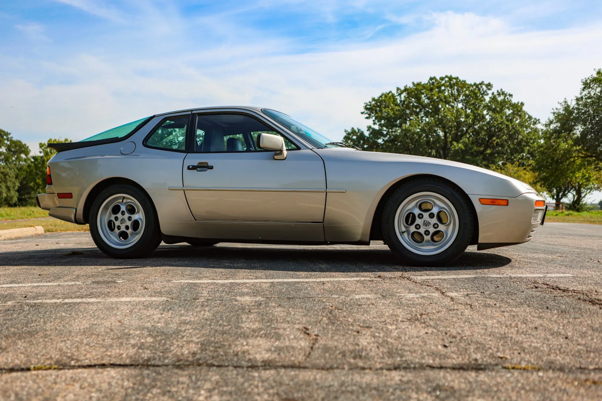 Load larger image of 1986 Porsche 944 Turbo - Stuttcars Classified