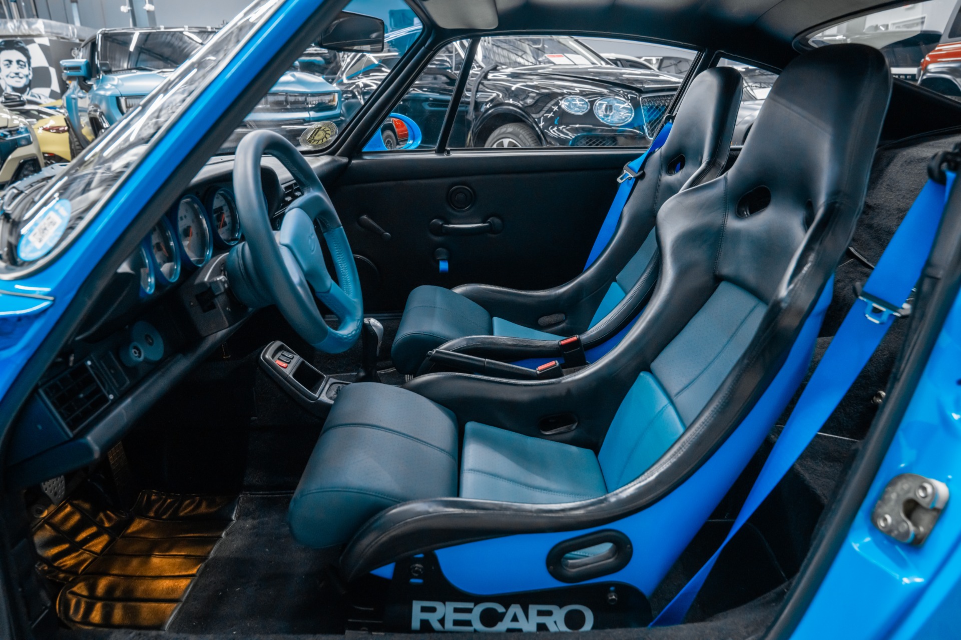 Load larger image of 1995 Porsche 911 Carrera RS - Stuttcars Classified
