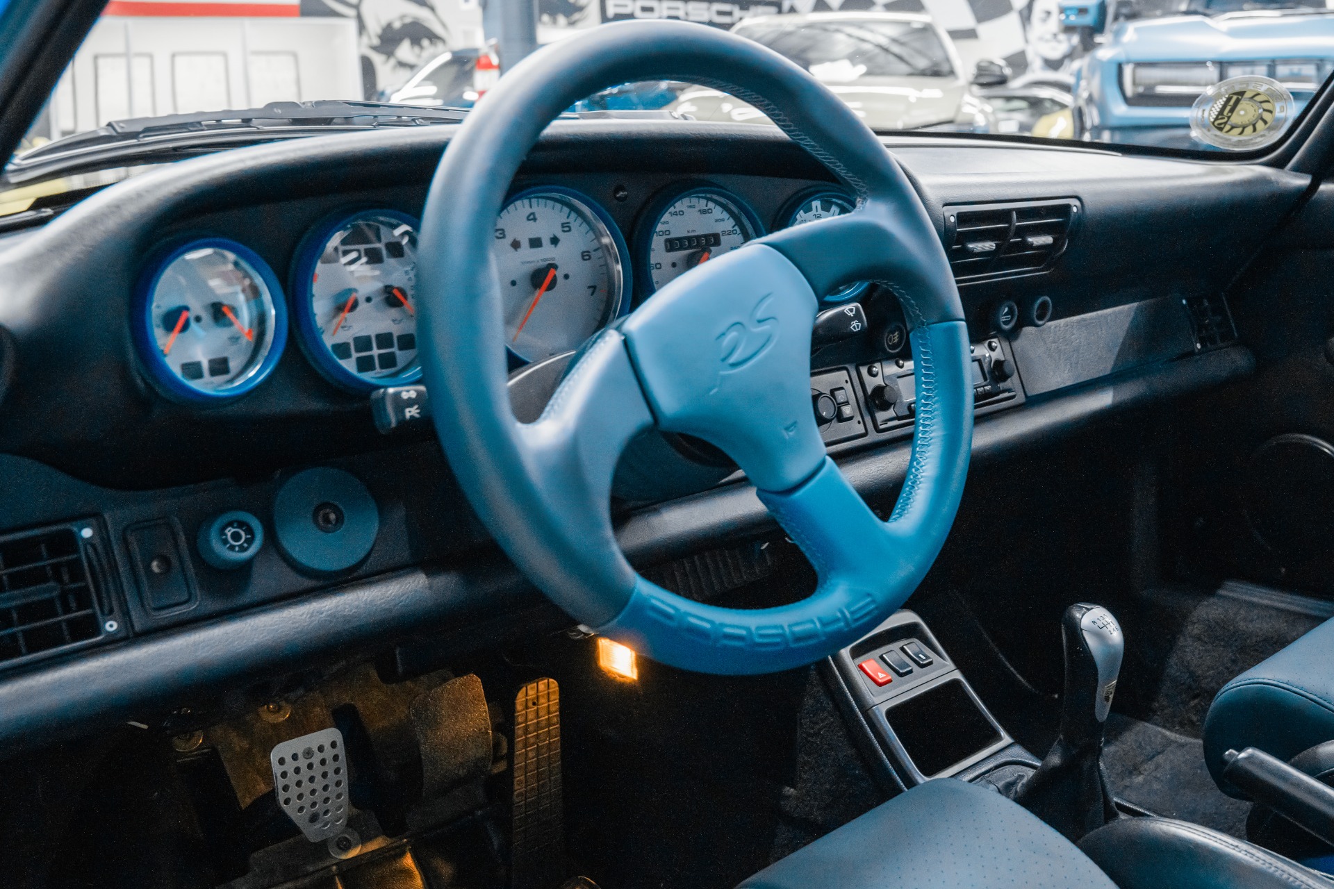 Load larger image of 1995 Porsche 911 Carrera RS - Stuttcars Classified