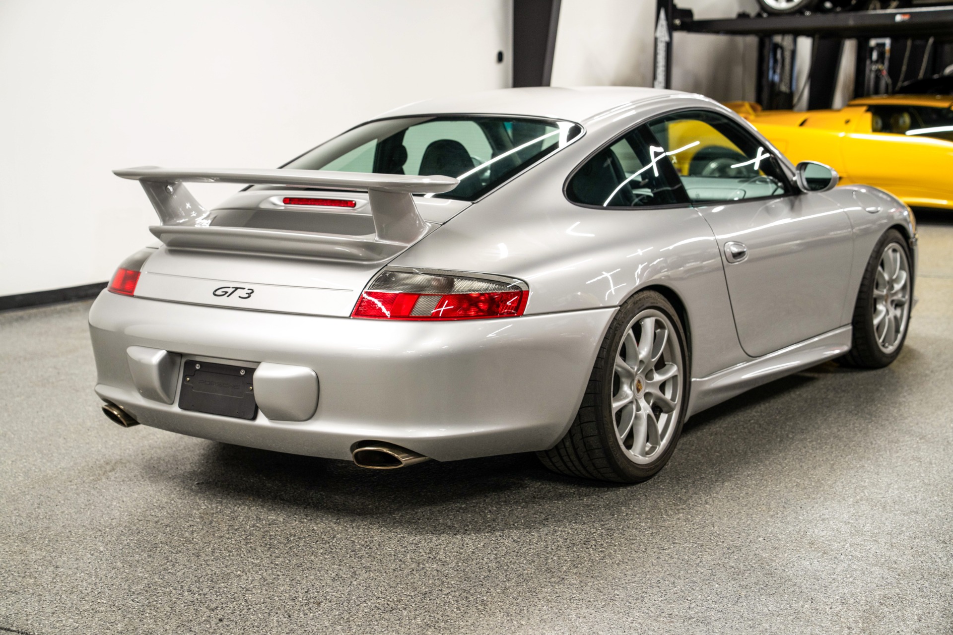 Load larger image of 2005 Porsche 911 GT3 - Stuttcars Classified