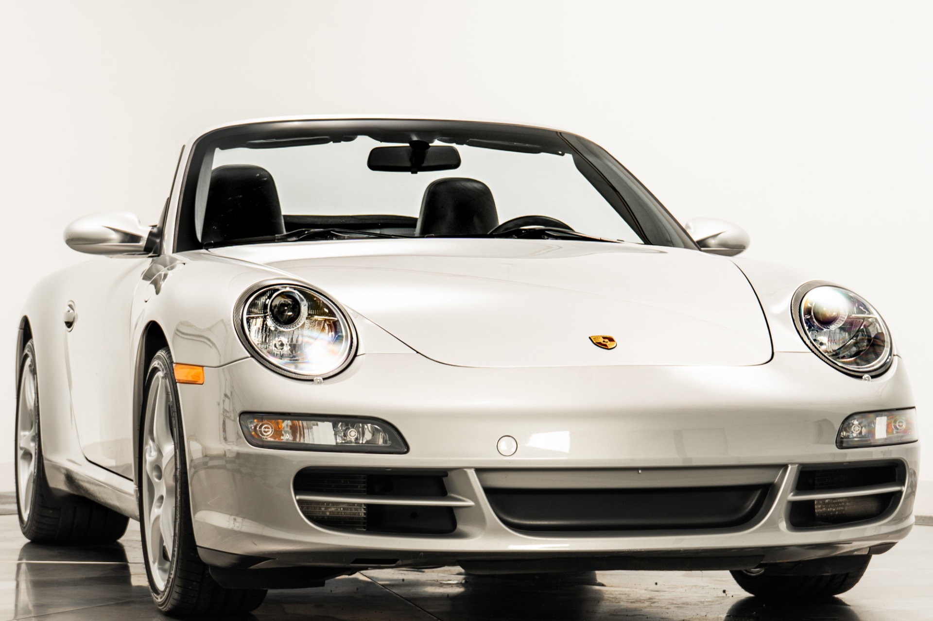 Load larger image of 2008 Porsche 911 Carrera Cabriolet - Stuttcars Classified