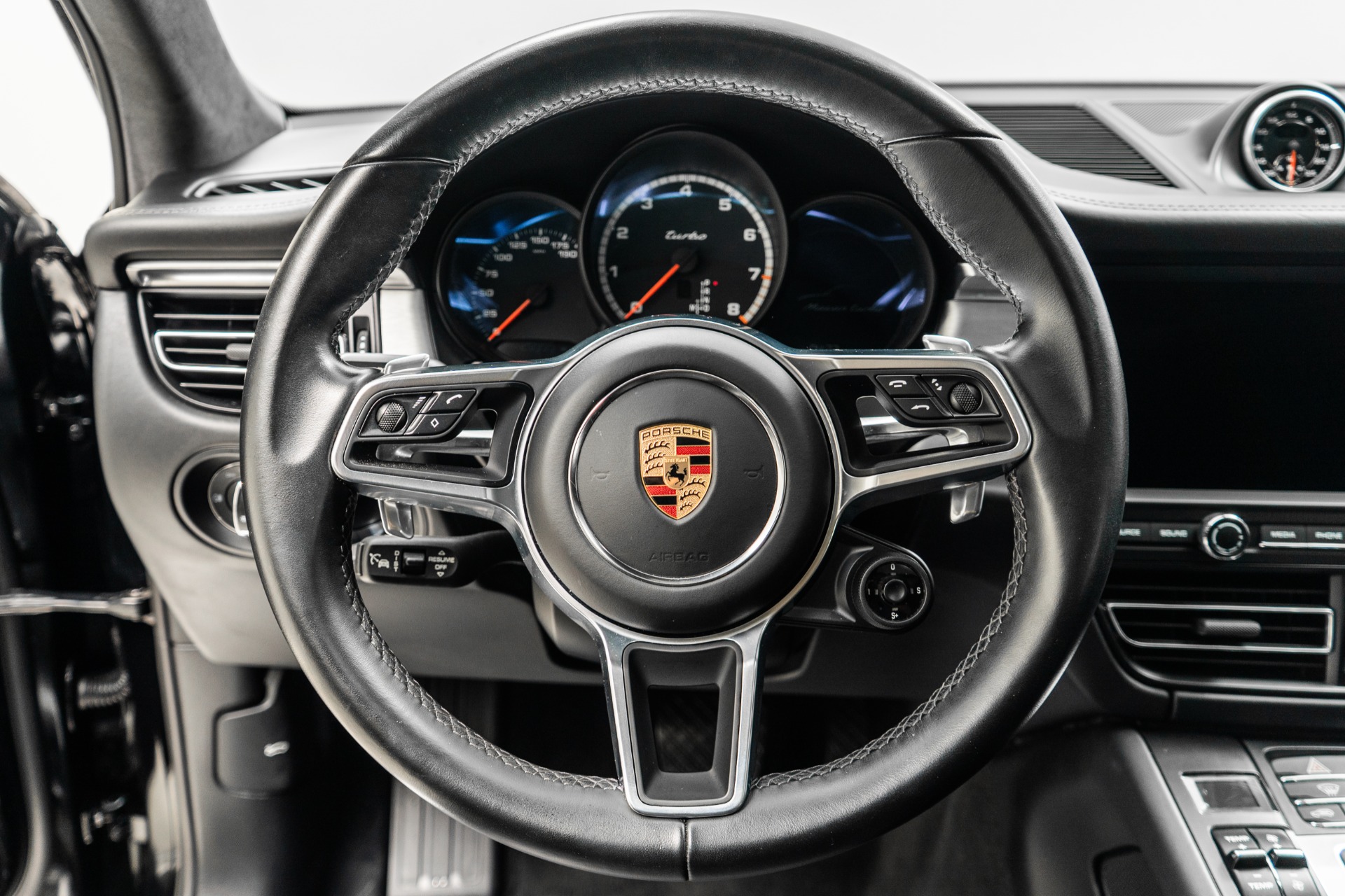 Load larger image of 2020 Porsche Macan Turbo - Stuttcars Classified