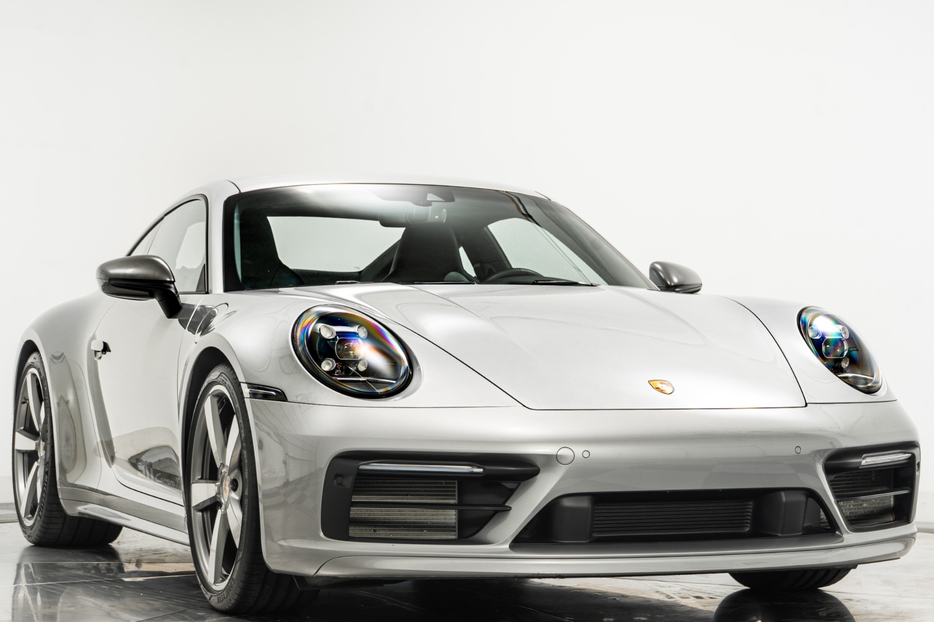 Load larger image of 2023 Porsche 911 Carrera T - Stuttcars Classified