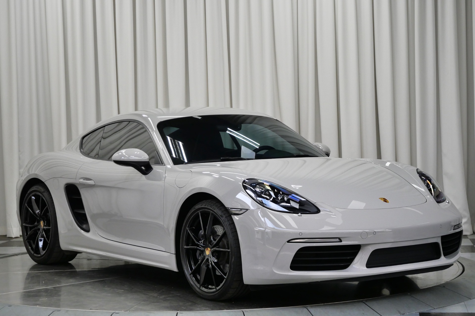 Load larger image of 2024 Porsche 718 Cayman - Stuttcars Classified