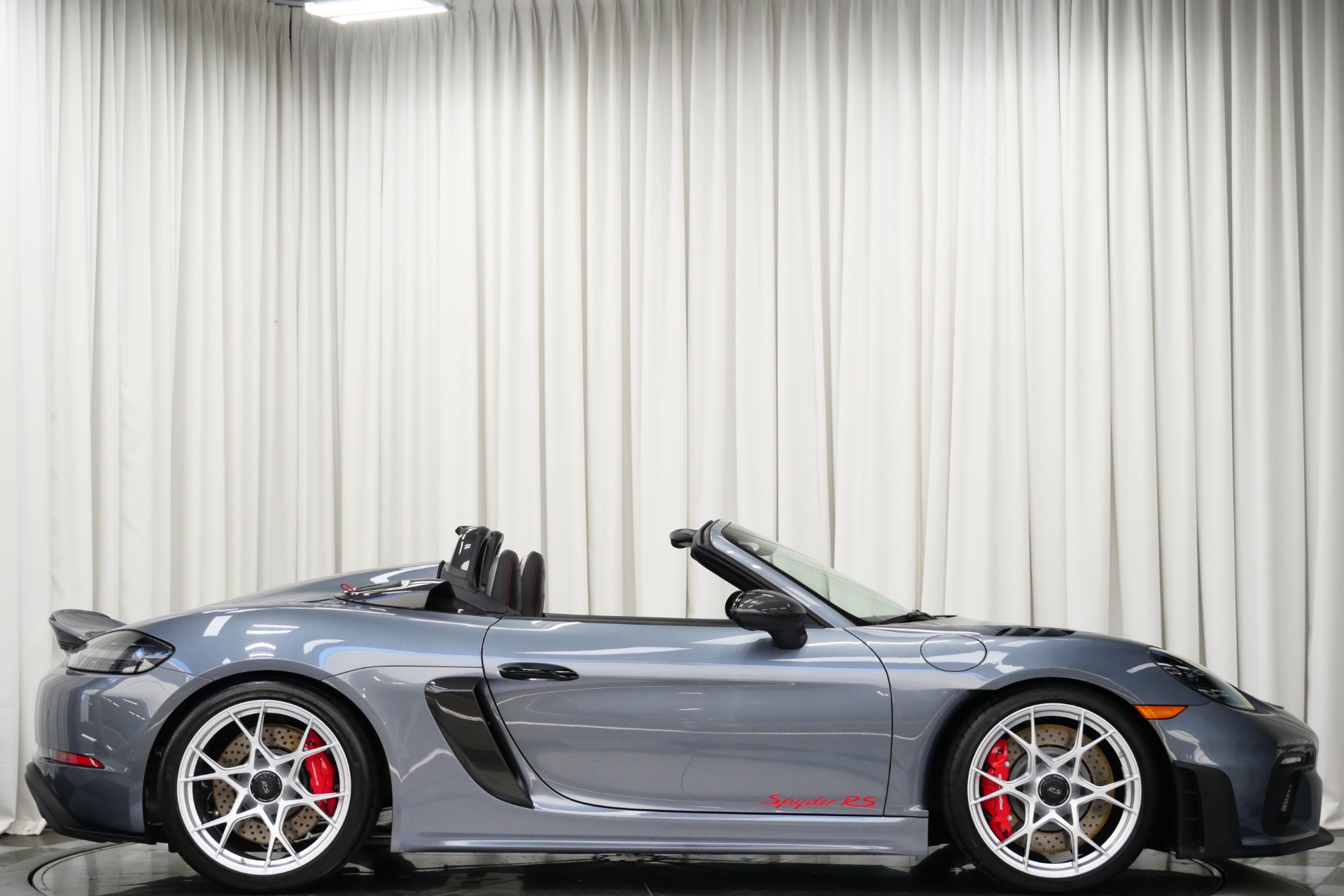 Load larger image of 2025 Porsche 718 Spyder RS Weissach - Stuttcars Classified