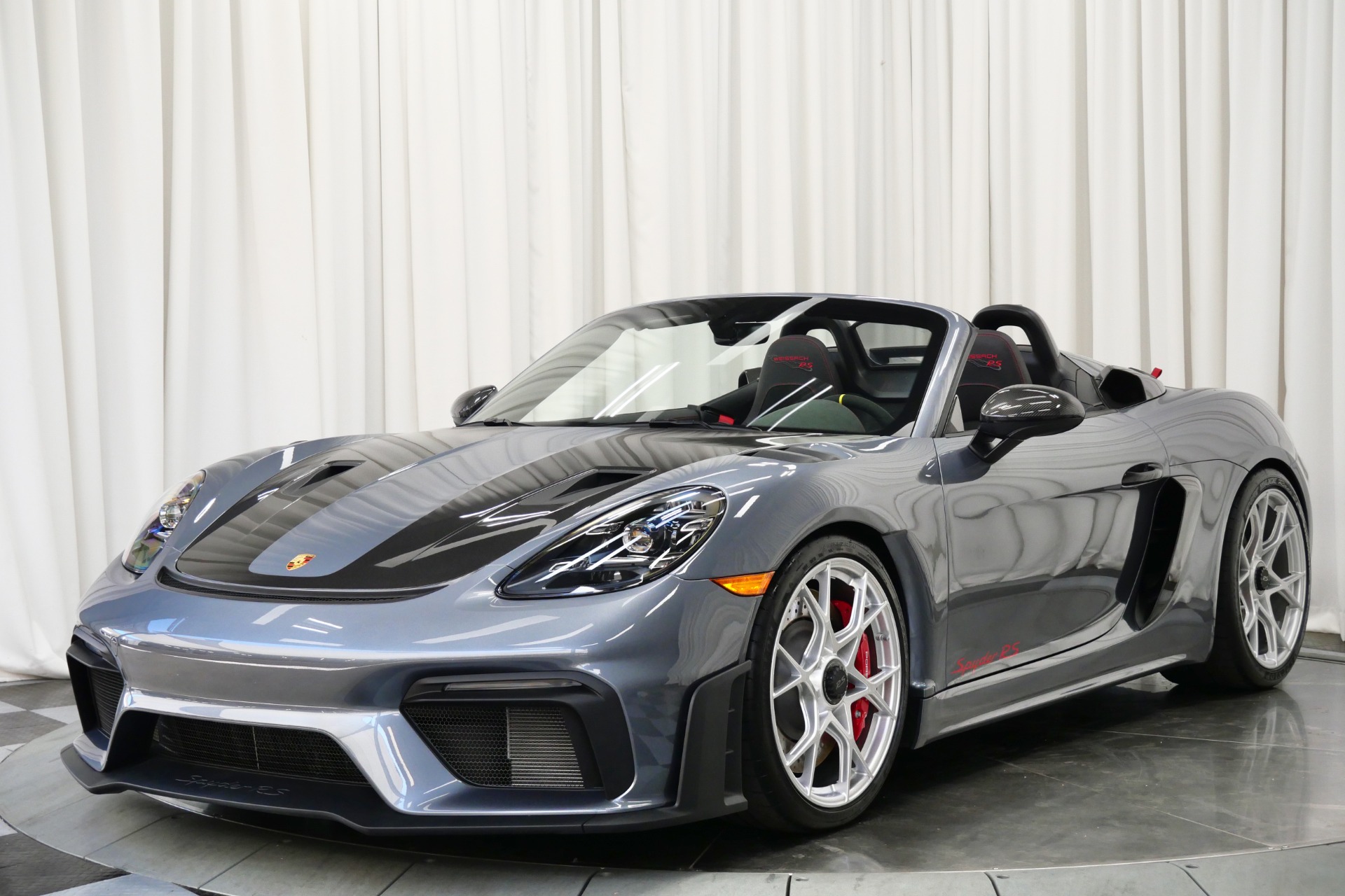 Load larger image of 2025 Porsche 718 Spyder RS Weissach - Stuttcars Classified