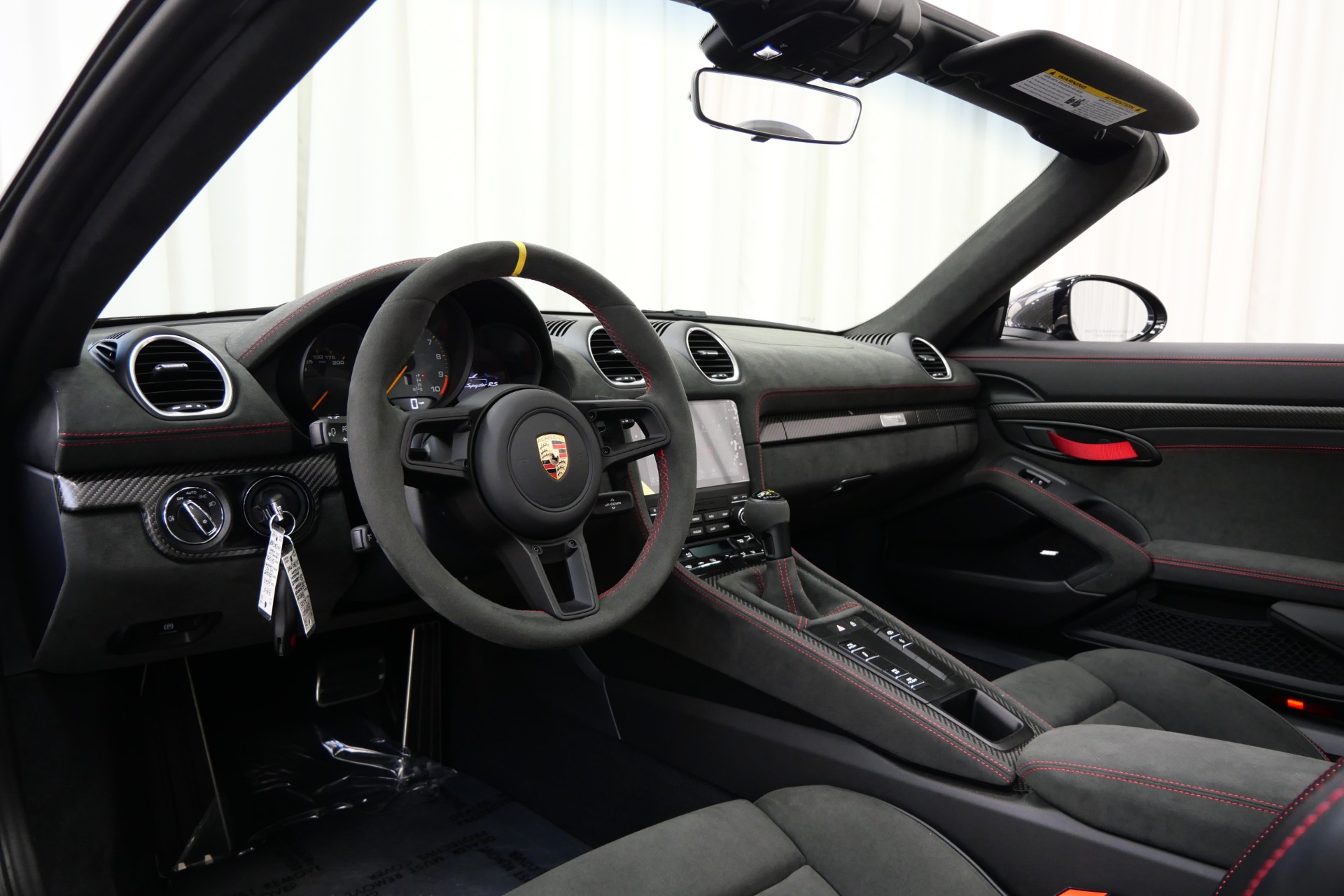 Load larger image of 2025 Porsche 718 Spyder RS Weissach - Stuttcars Classified