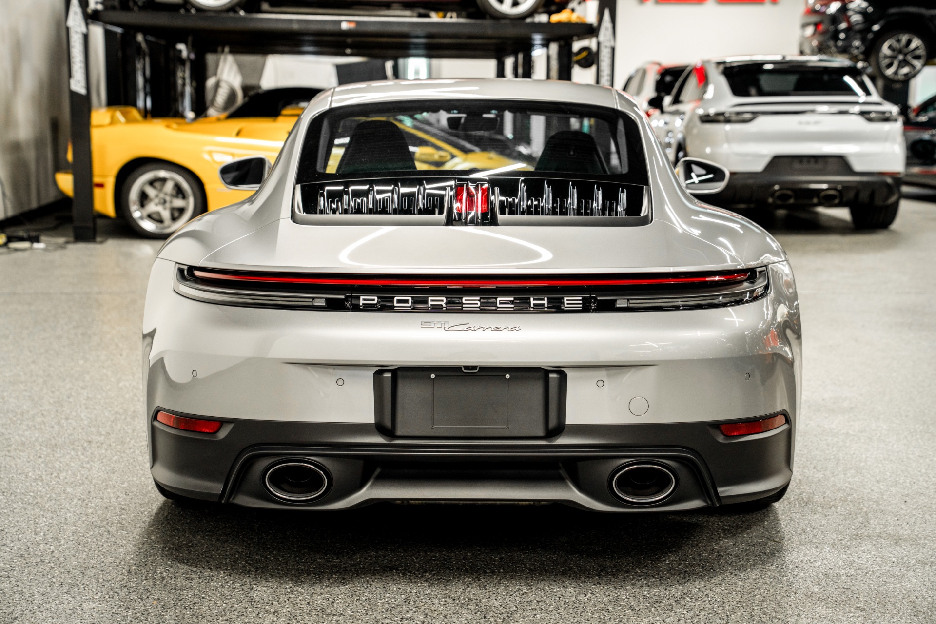 Load larger image of 2025 Porsche 911 Carrera - Stuttcars Classified