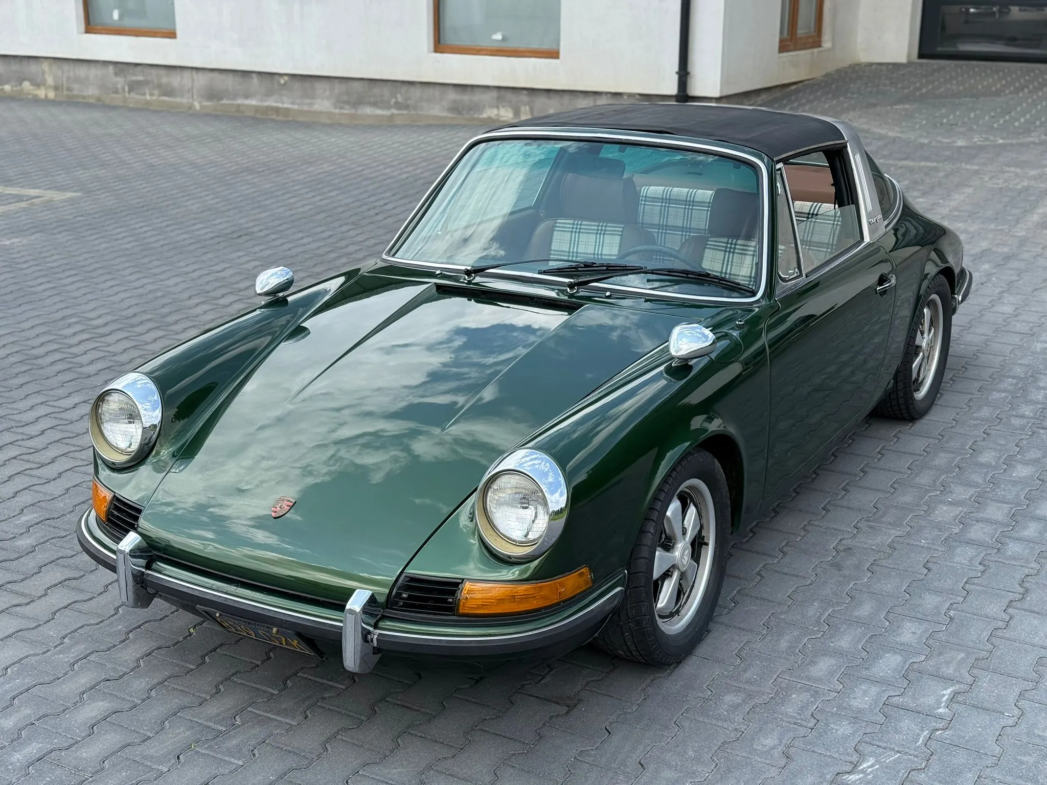 Load larger image of 1973 Porsche 911T Targa - Stuttcars Classified