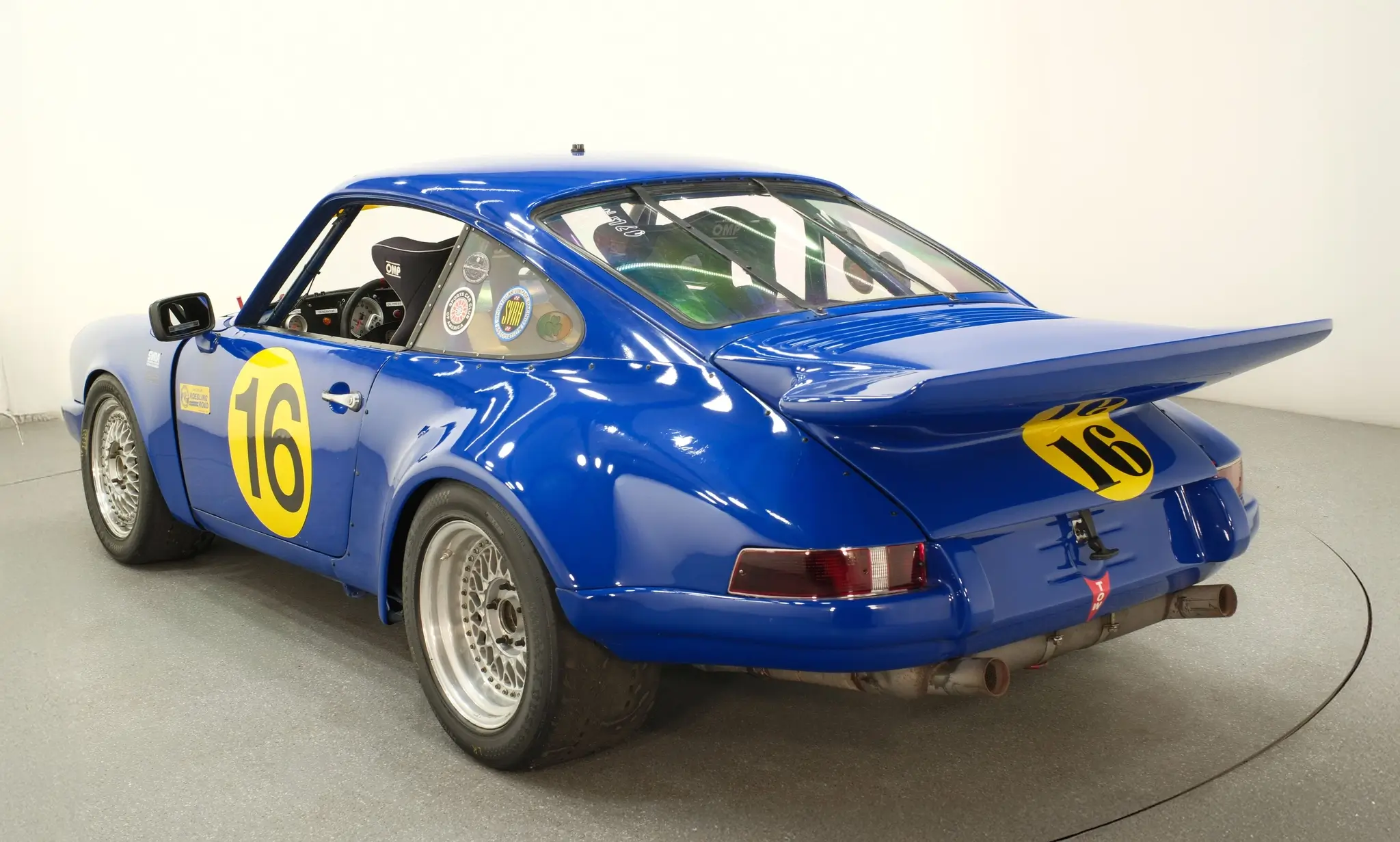 Load larger image of RSR-Style 1973 Porsche 911 Racecar 3.0L Twin-Plug - Stuttcars Classified