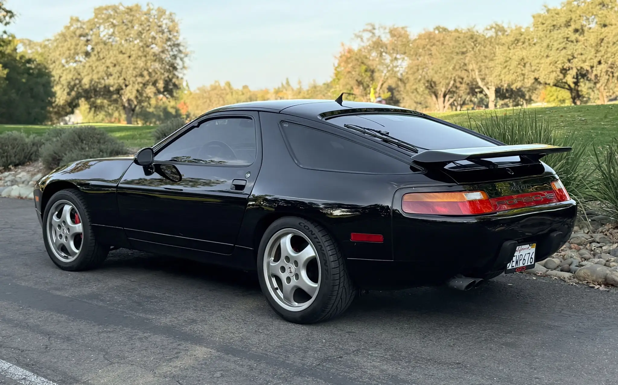 Load larger image of 1994 Porsche 928 GTS - Stuttcars Classified