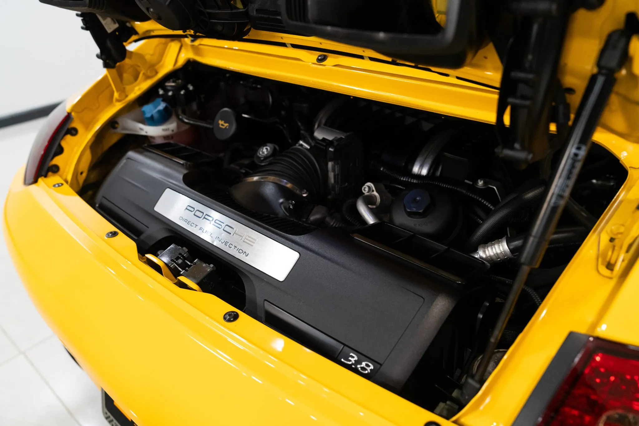 Load larger image of 2010 Porsche 911 Carrera 4S Coupe - Stuttcars Classified