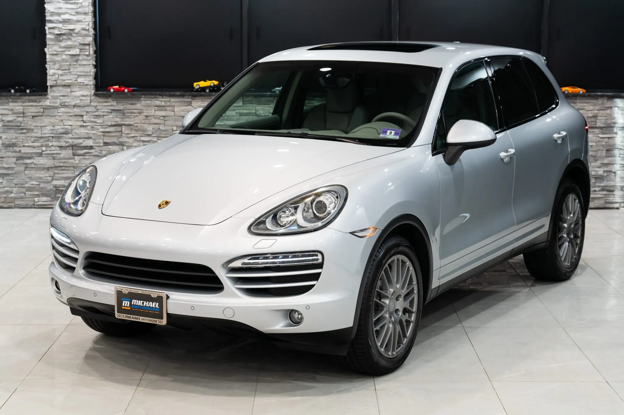Load larger image of 2011 Porsche Cayenne - Stuttcars Classified