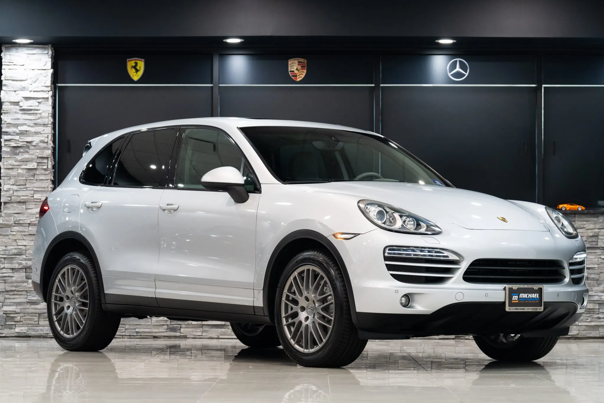 Load larger image of 2011 Porsche Cayenne - Stuttcars Classified