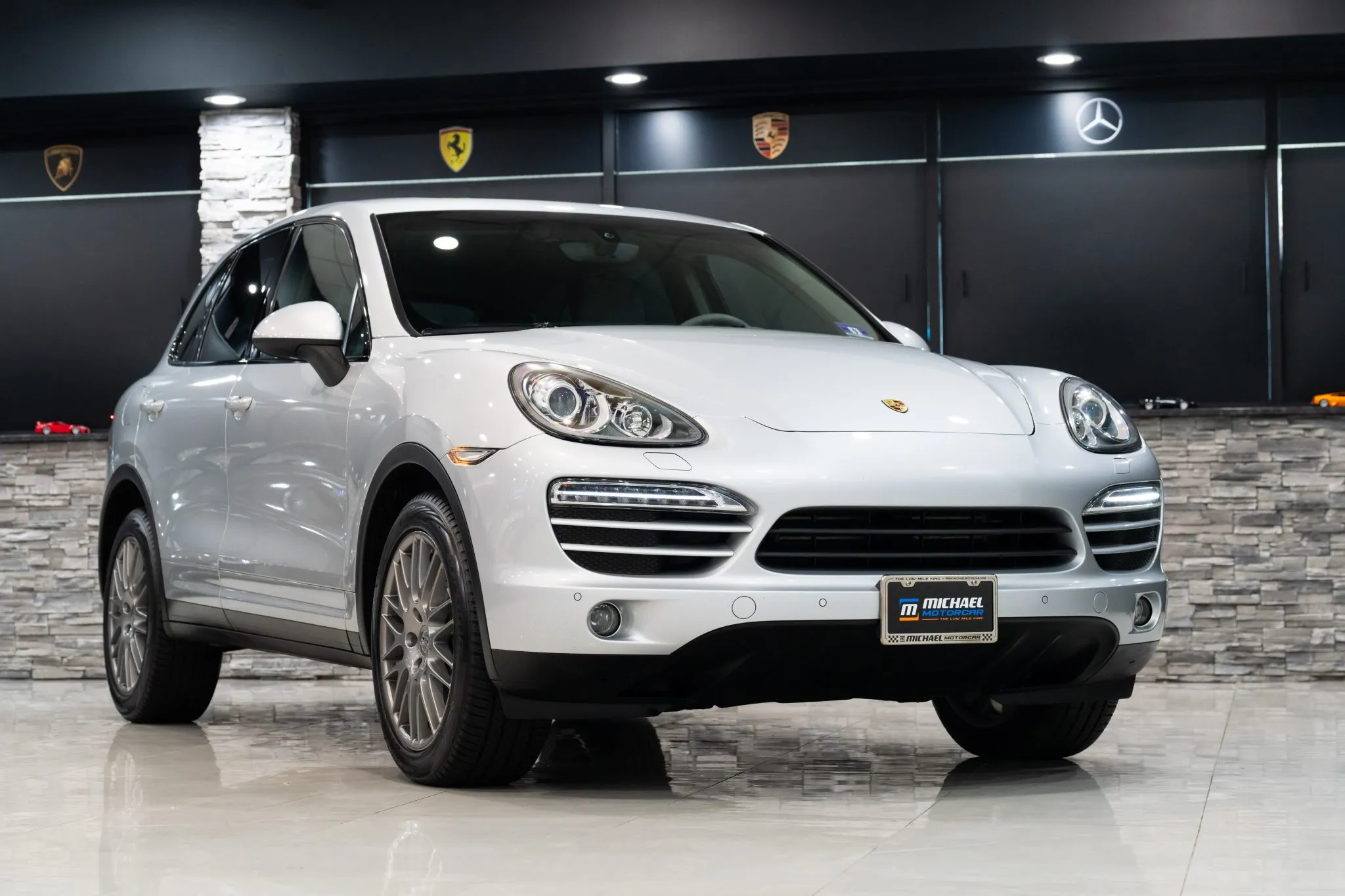Load larger image of 2011 Porsche Cayenne - Stuttcars Classified