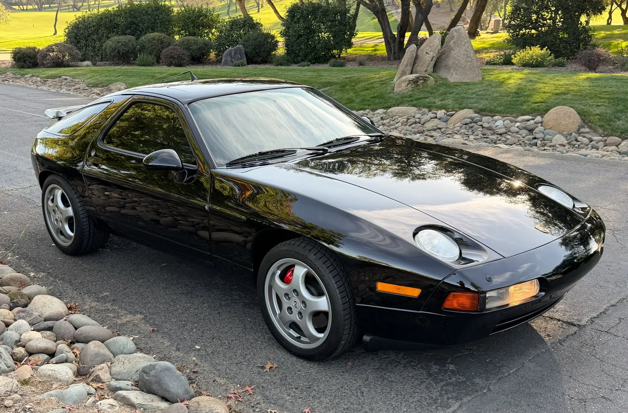 Load larger image of 1994 Porsche 928 GTS - Stuttcars Classified