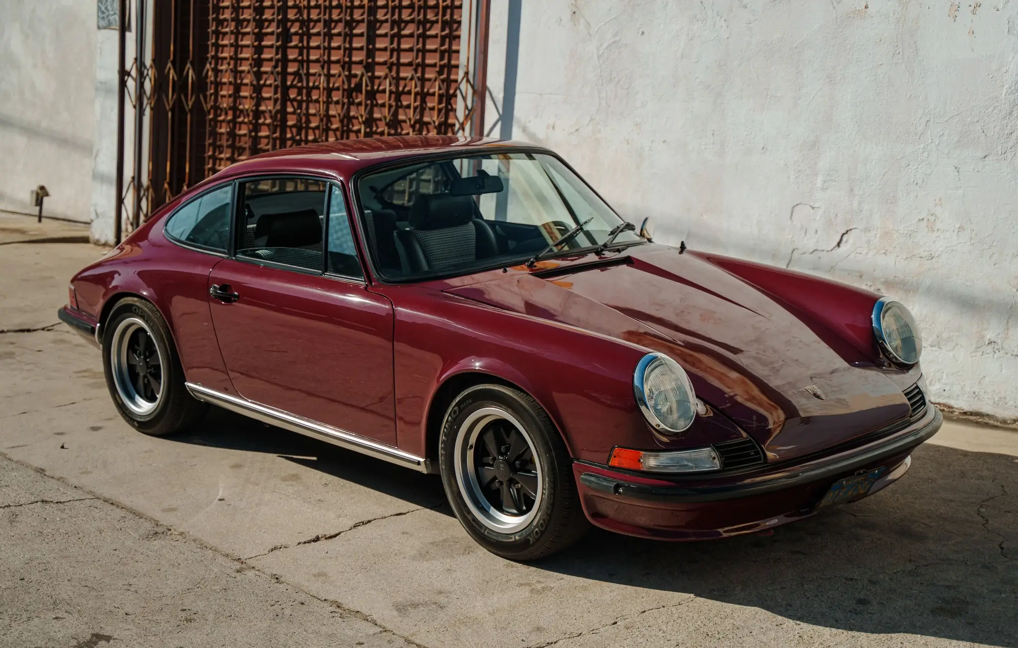 Load larger image of 1970 Porsche 911T Coupe 5-Speed Project Car - Stuttcars Classified