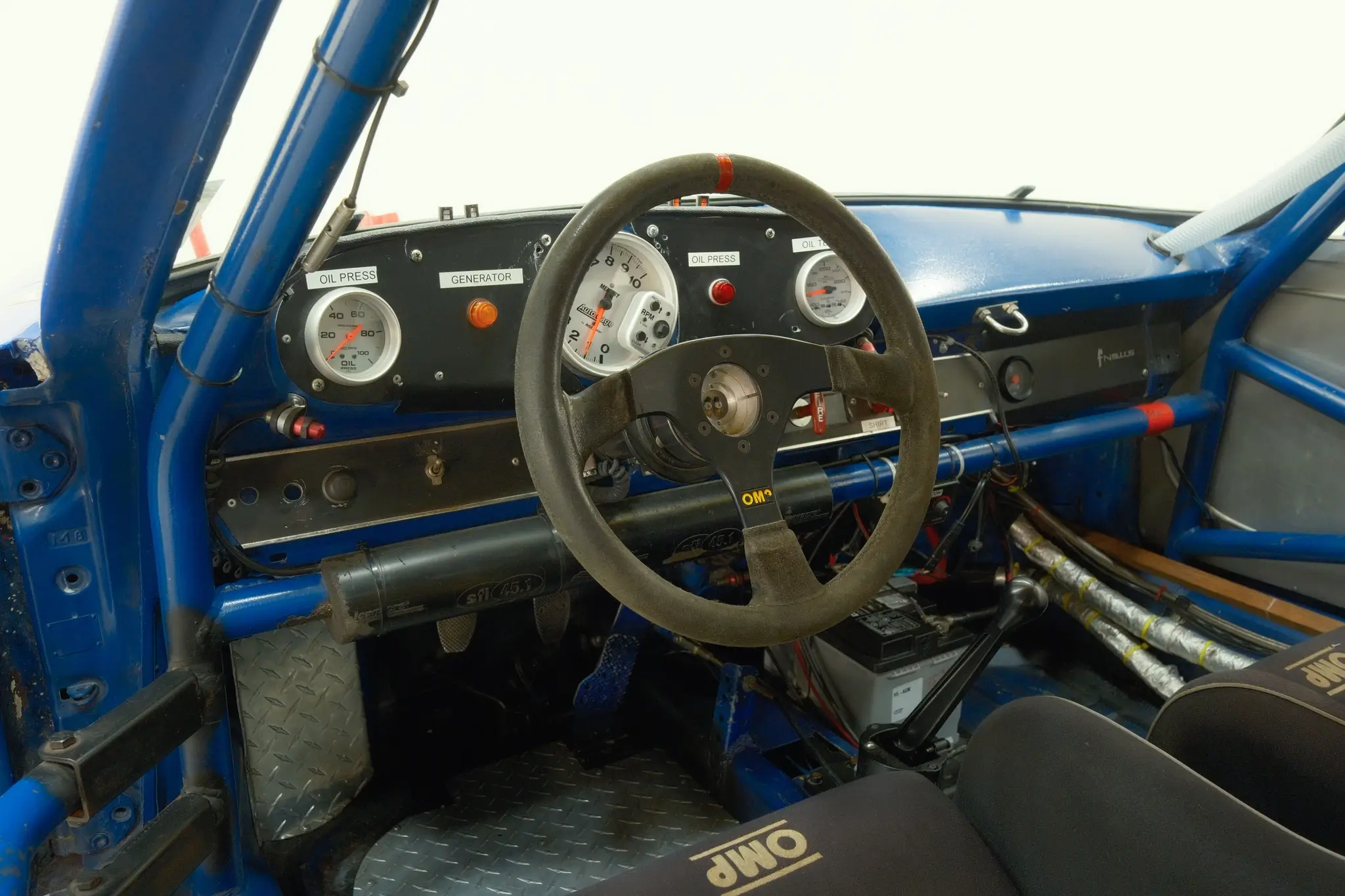 Load larger image of RSR-Style 1973 Porsche 911 Racecar 3.0L Twin-Plug - Stuttcars Classified