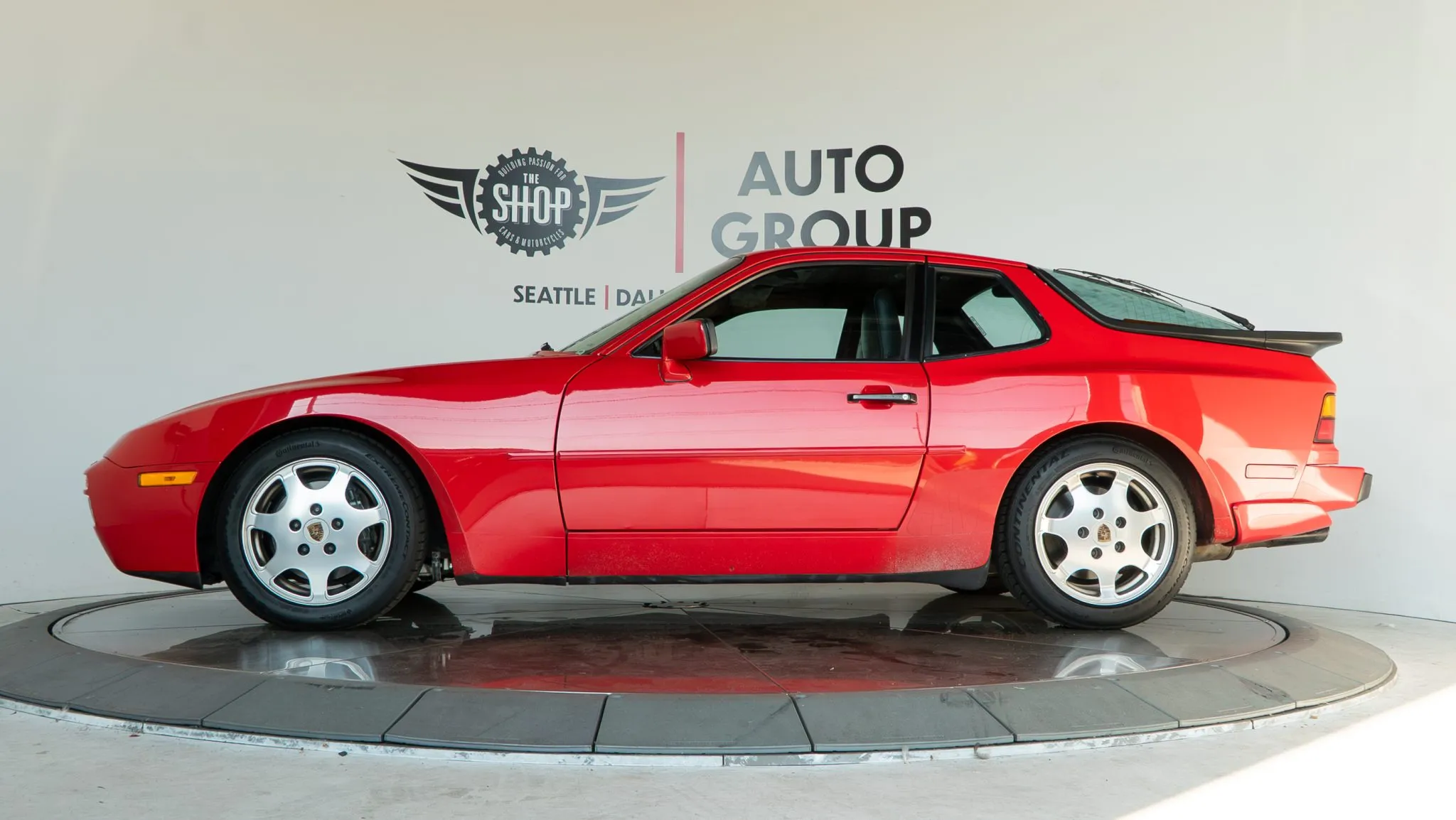 Load larger image of 1989 Porsche 944 Turbo - Stuttcars Classified