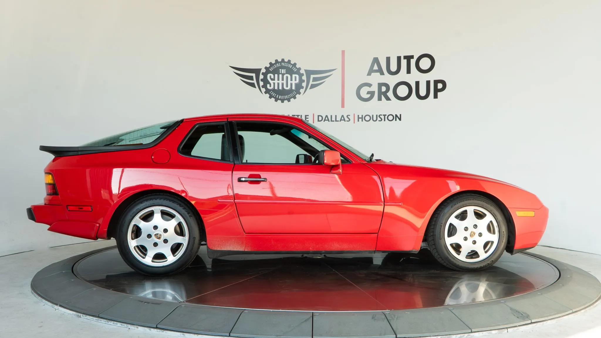 Load larger image of 1989 Porsche 944 Turbo - Stuttcars Classified