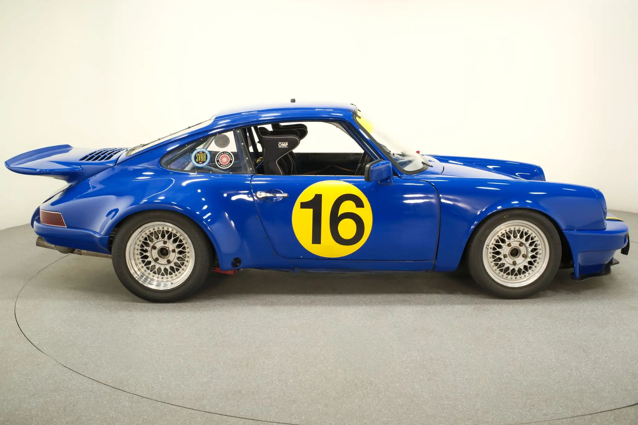 Load larger image of RSR-Style 1973 Porsche 911 Racecar 3.0L Twin-Plug - Stuttcars Classified