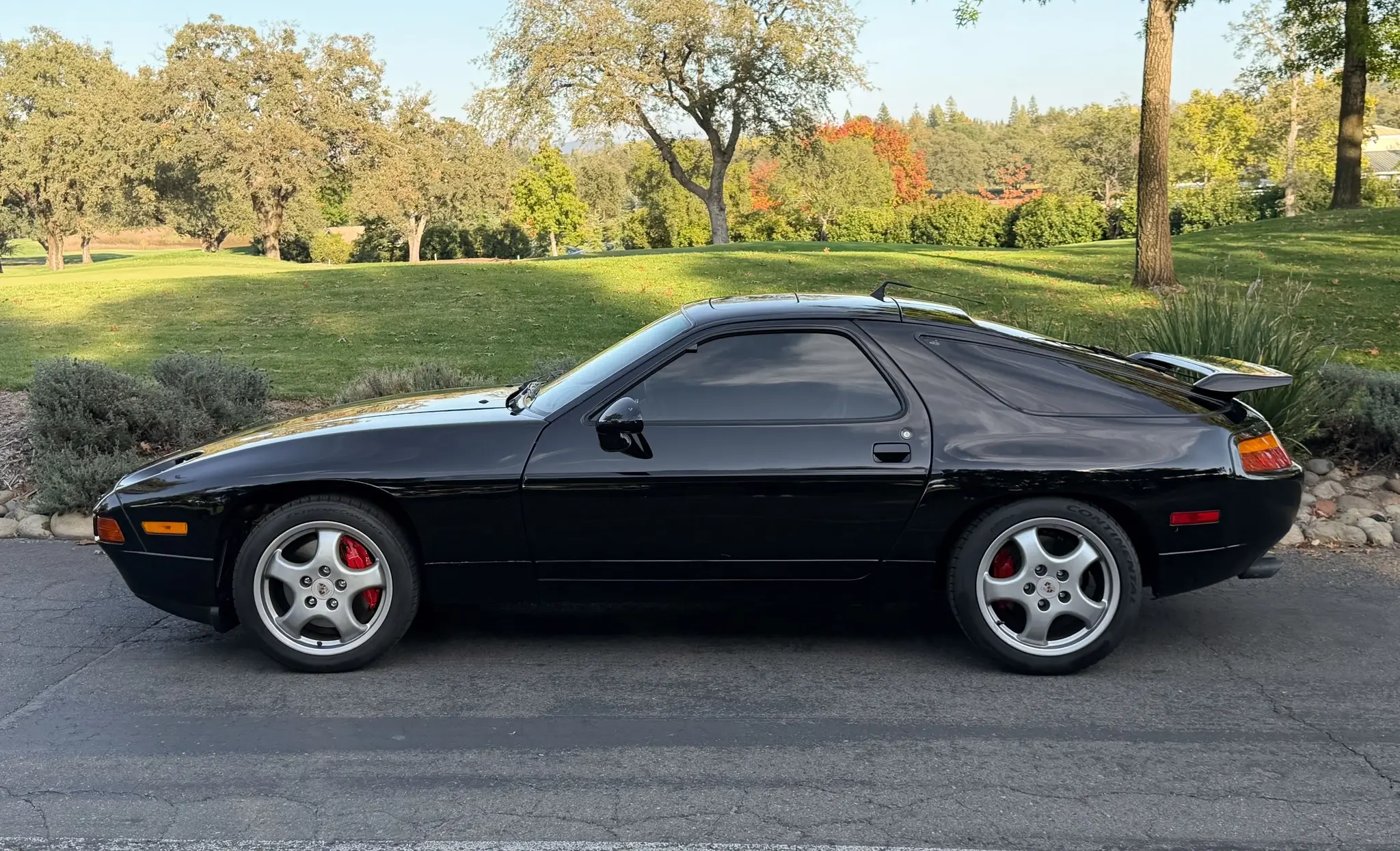 Load larger image of 1994 Porsche 928 GTS - Stuttcars Classified