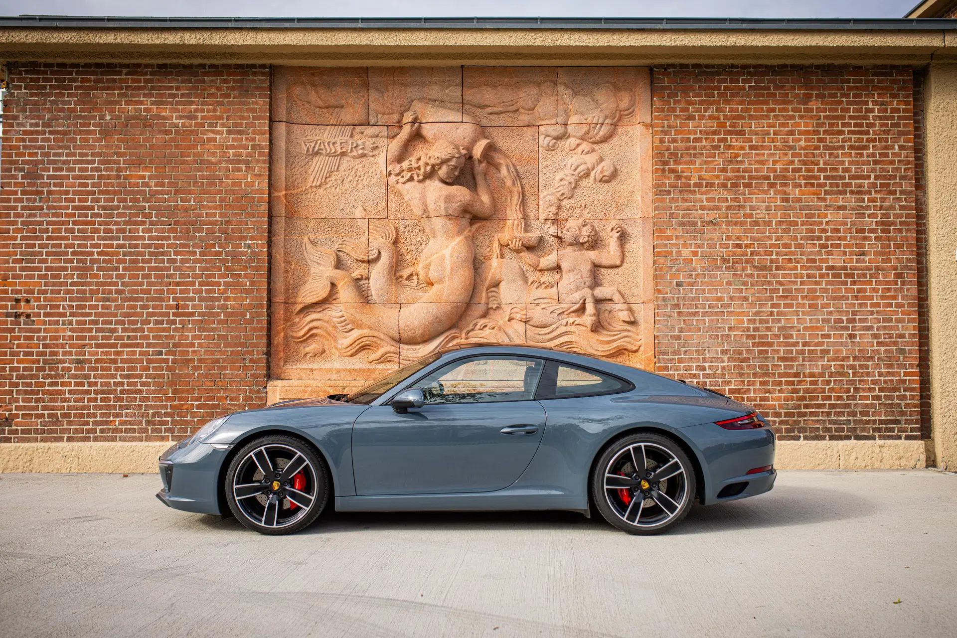 Load larger image of 2017 Porsche 911 Carrera S - Stuttcars Classified