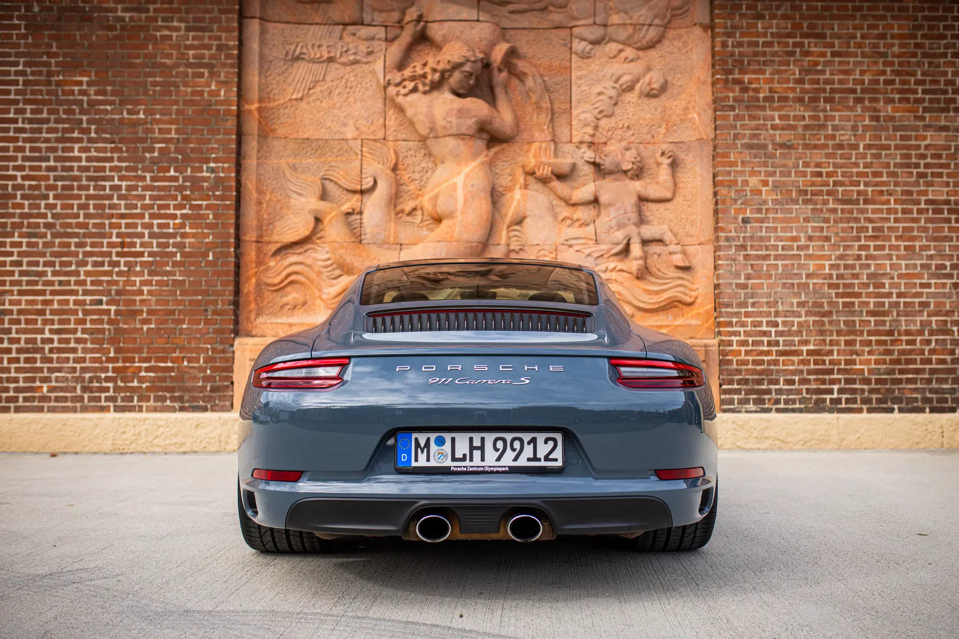 Load larger image of 2017 Porsche 911 Carrera S - Stuttcars Classified